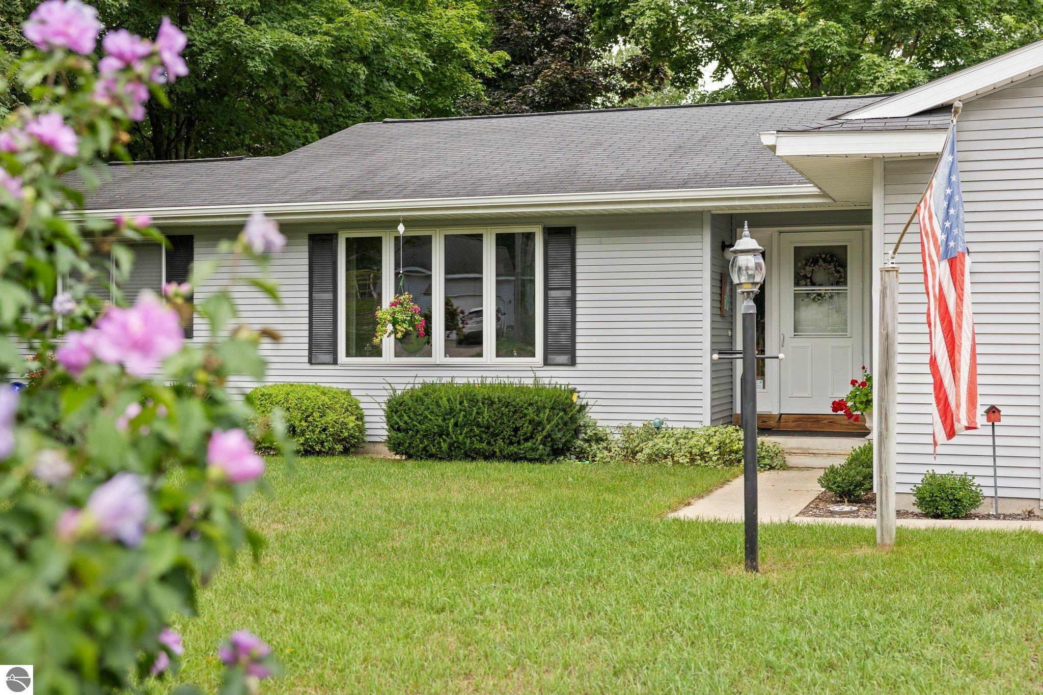 1520 Arnold Court