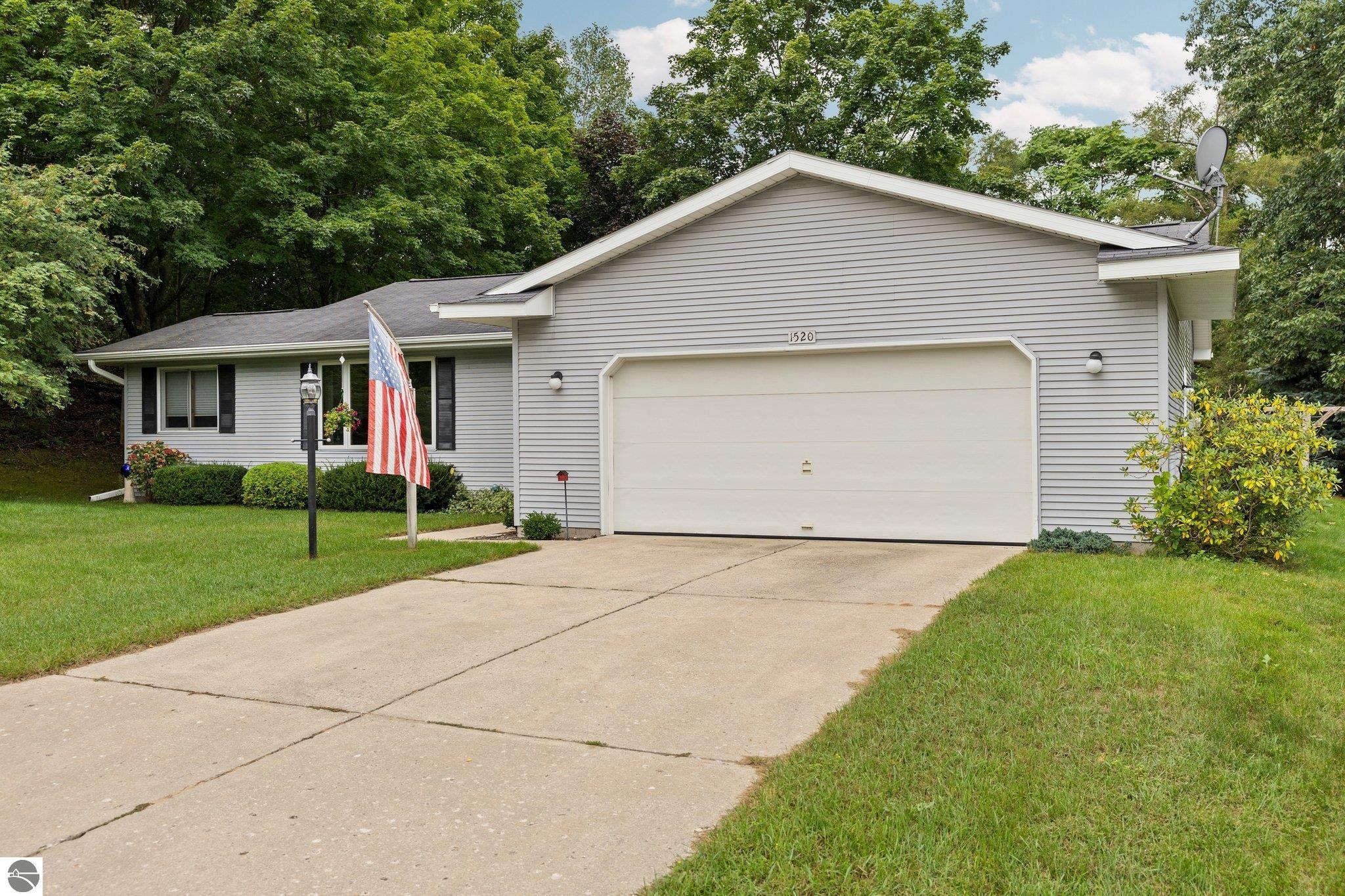 1520 Arnold Court