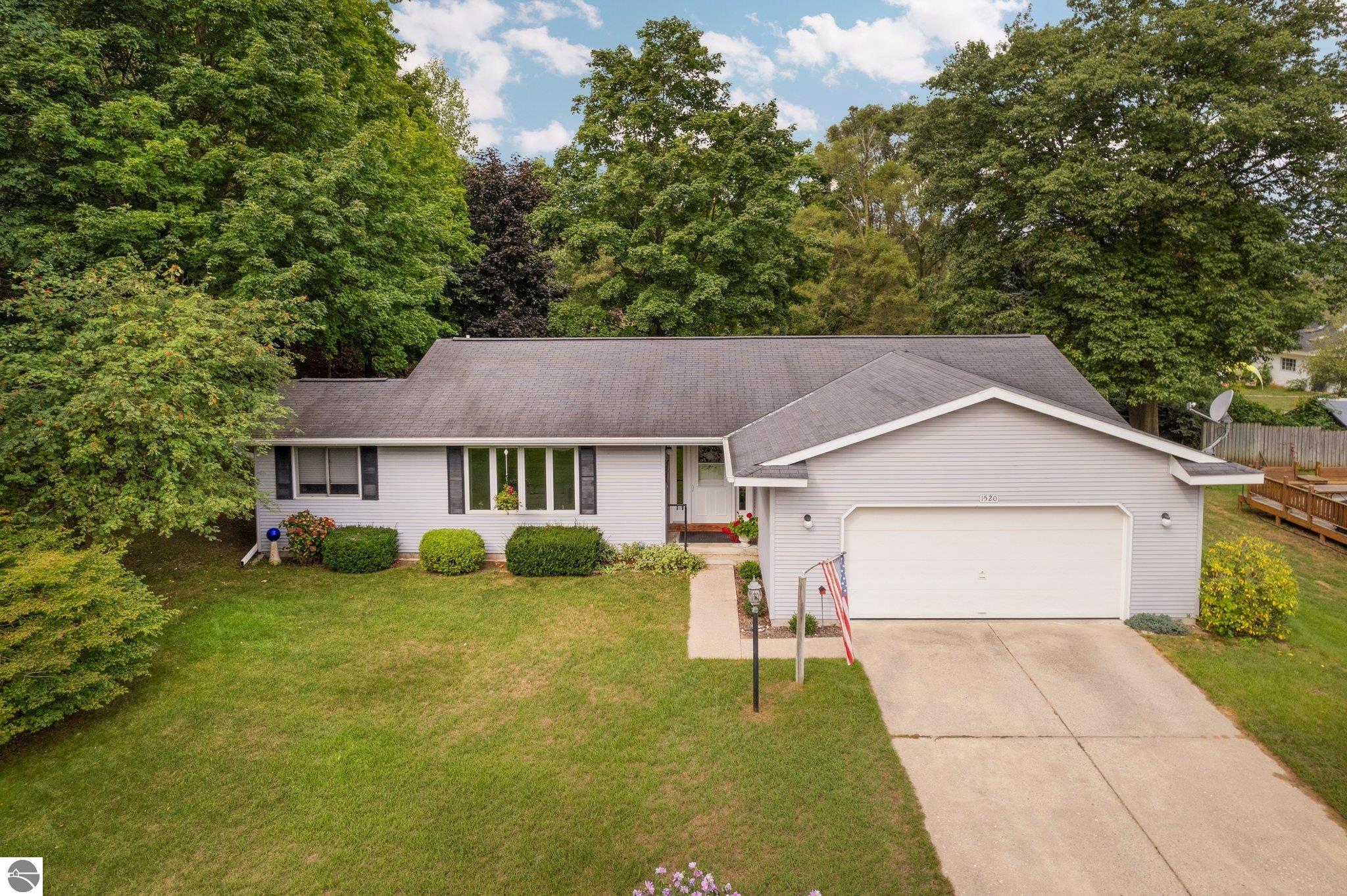 1520 Arnold Court