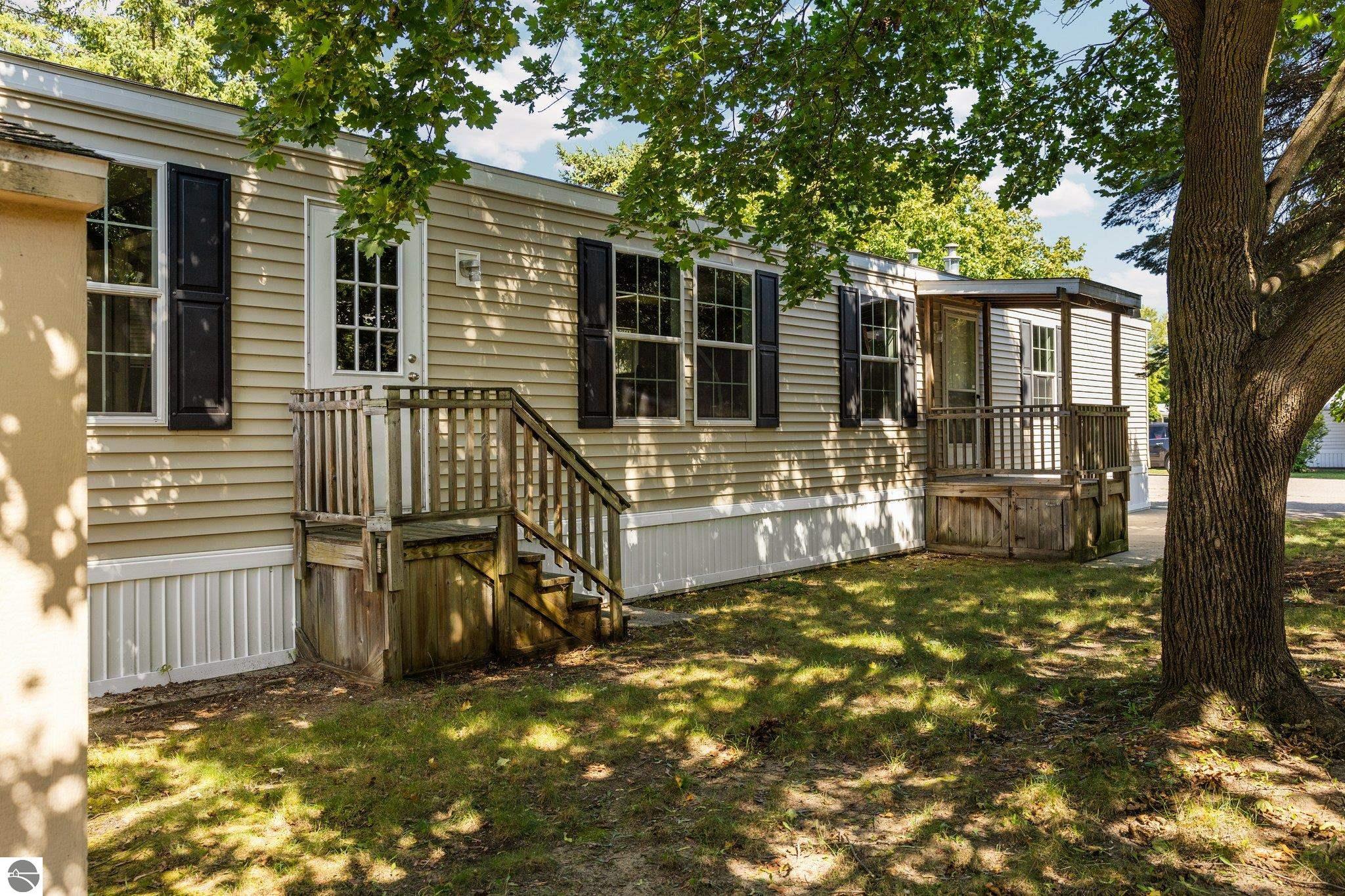 2652 Ray Boulevard