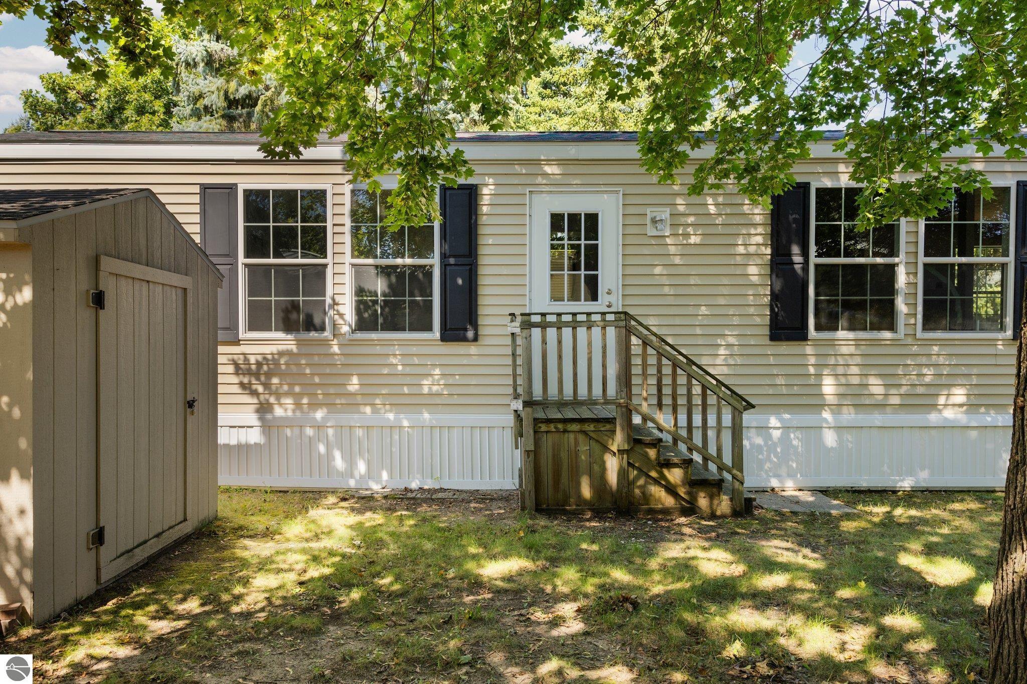 2652 Ray Boulevard
