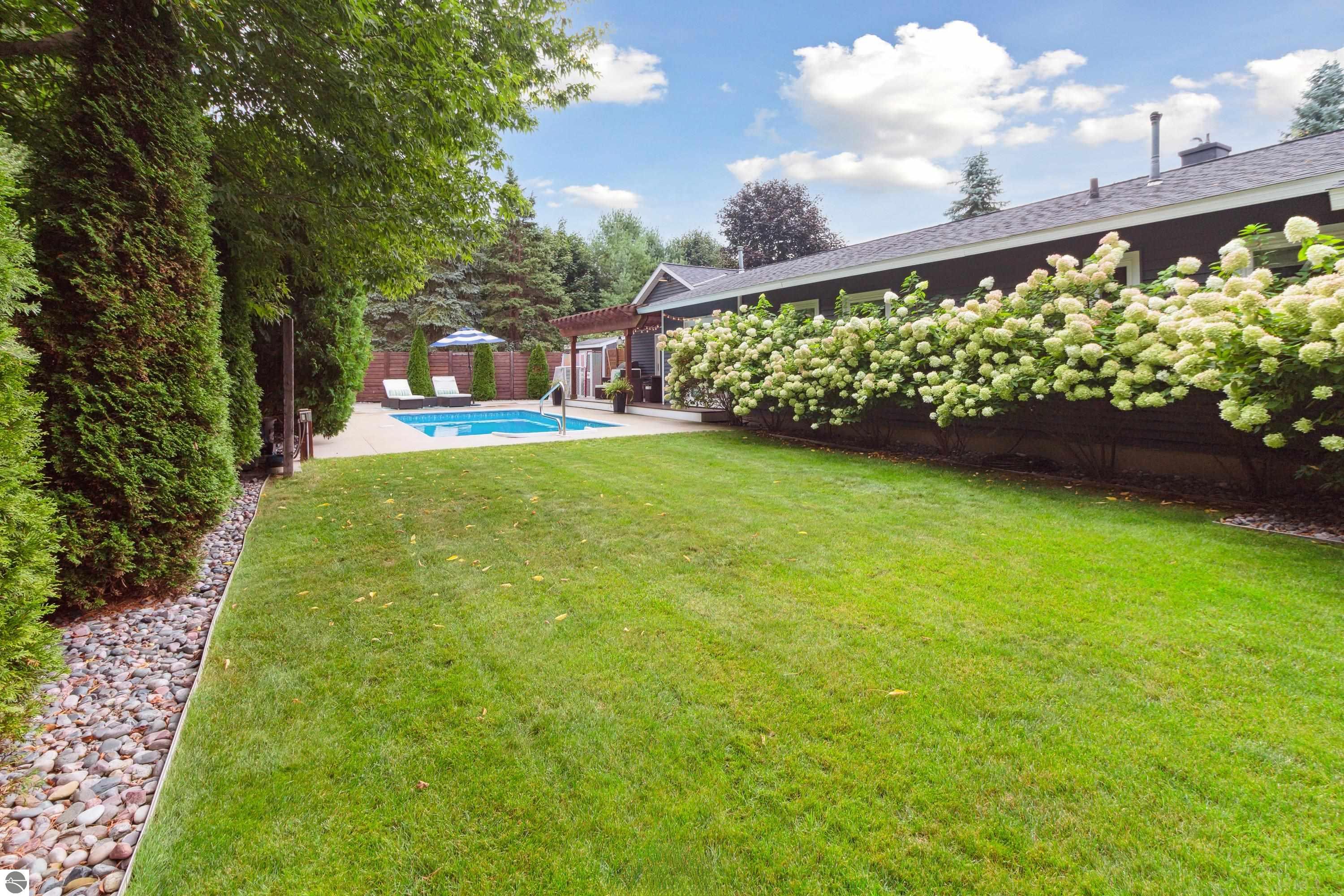 1513 N Orchard Drive