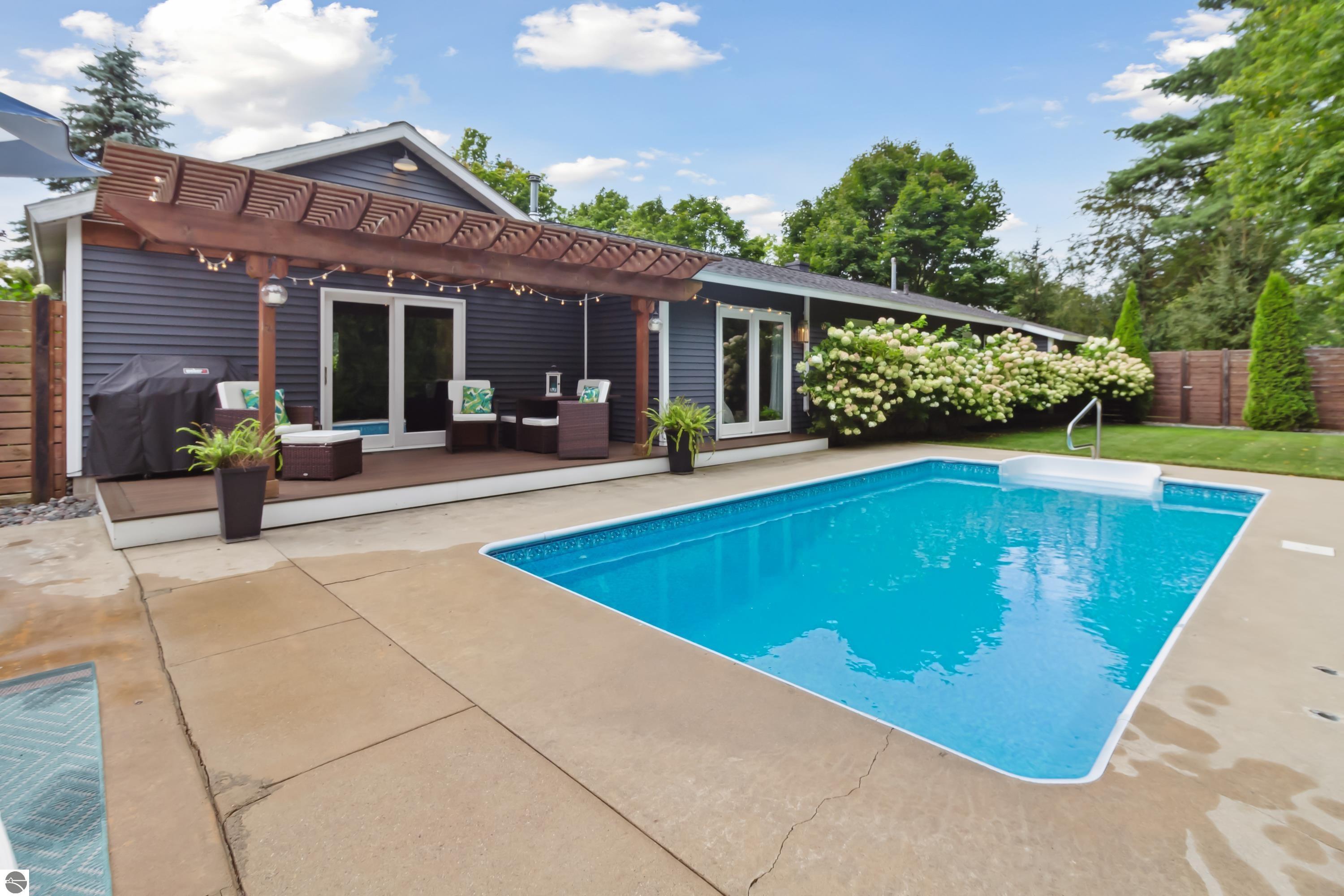 1513 N Orchard Drive