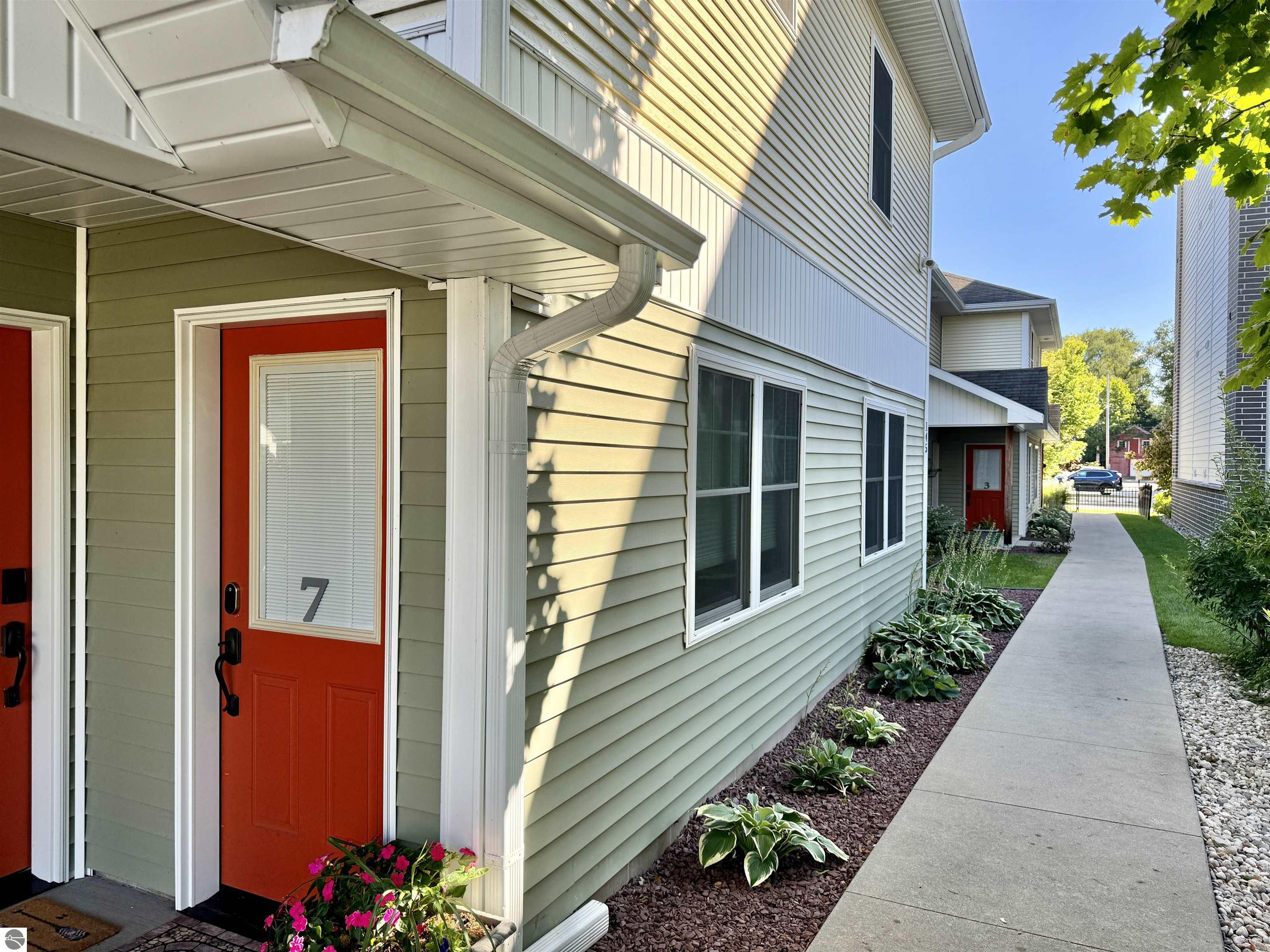 145 E Eighth Street # 107