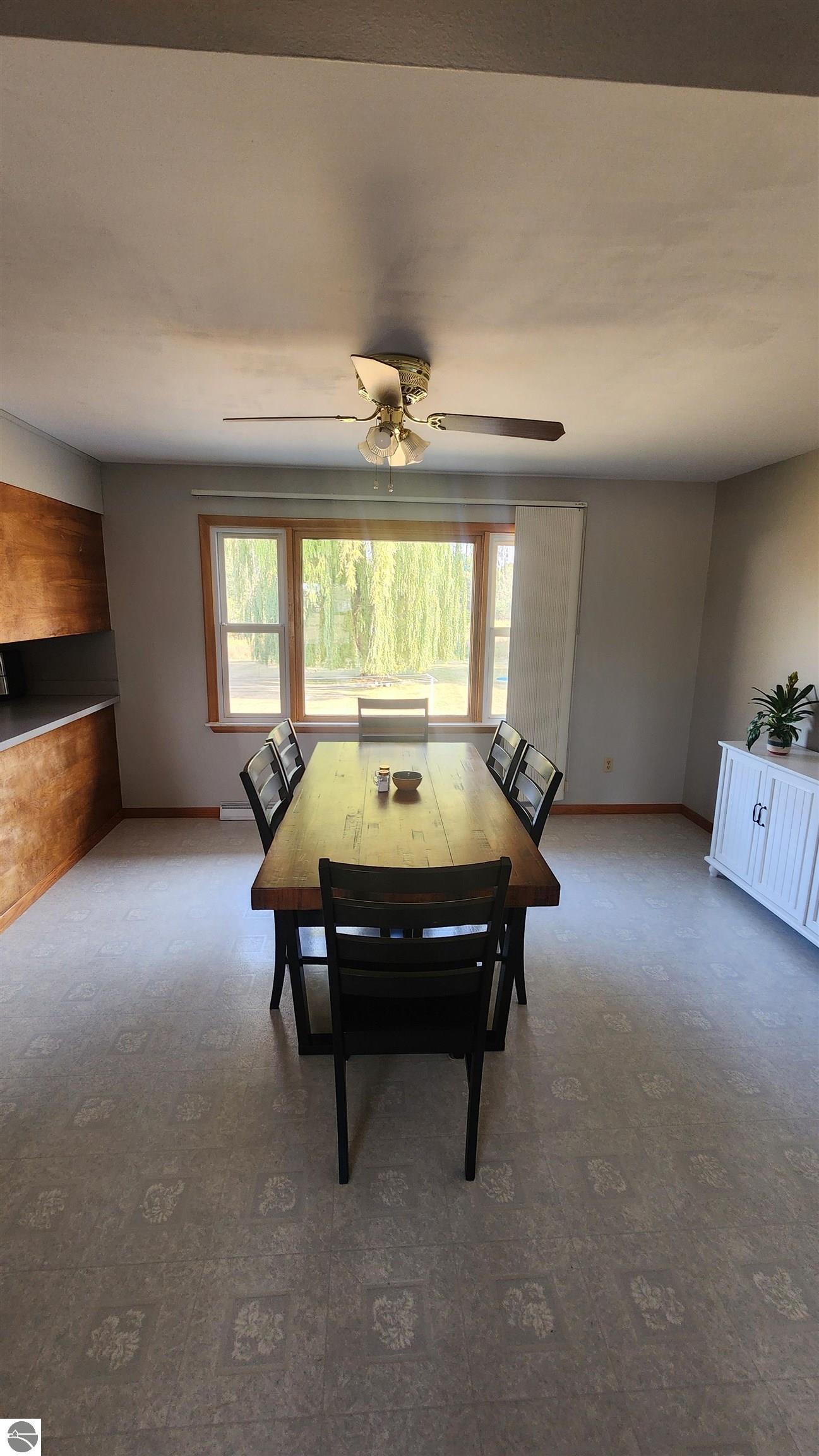 576 Holiday Drive