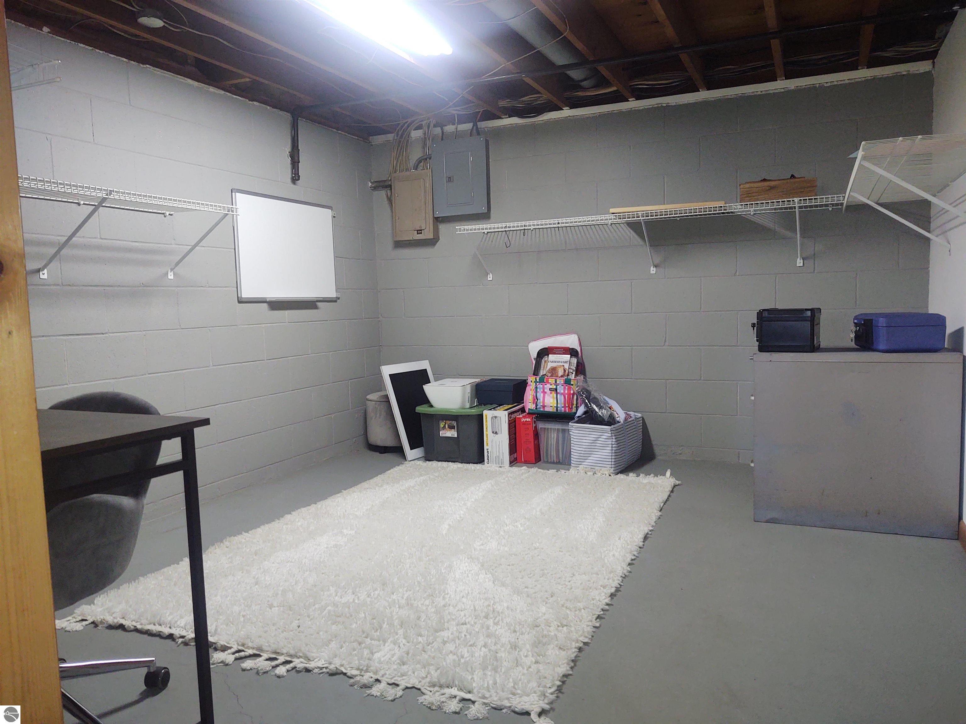 576 Holiday Drive