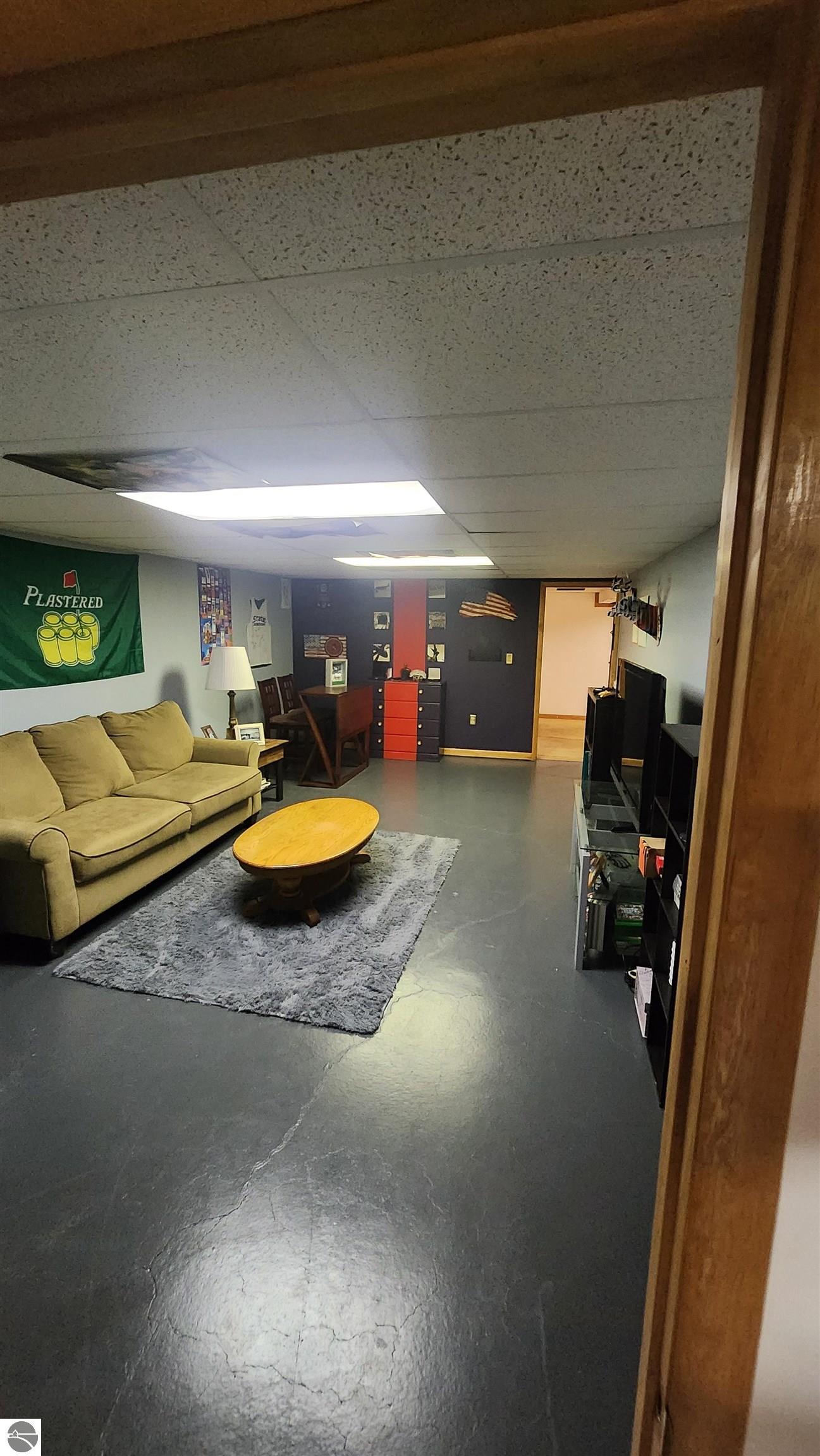 576 Holiday Drive