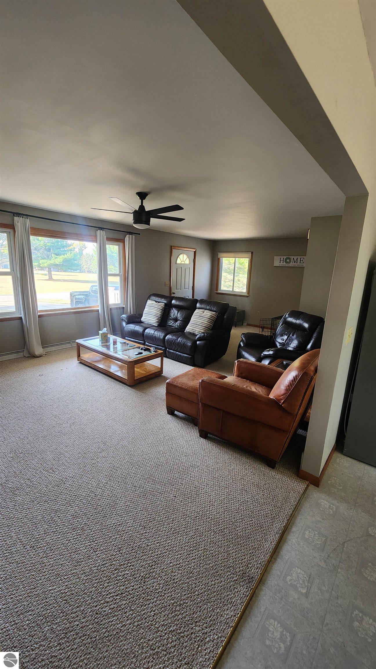 576 Holiday Drive