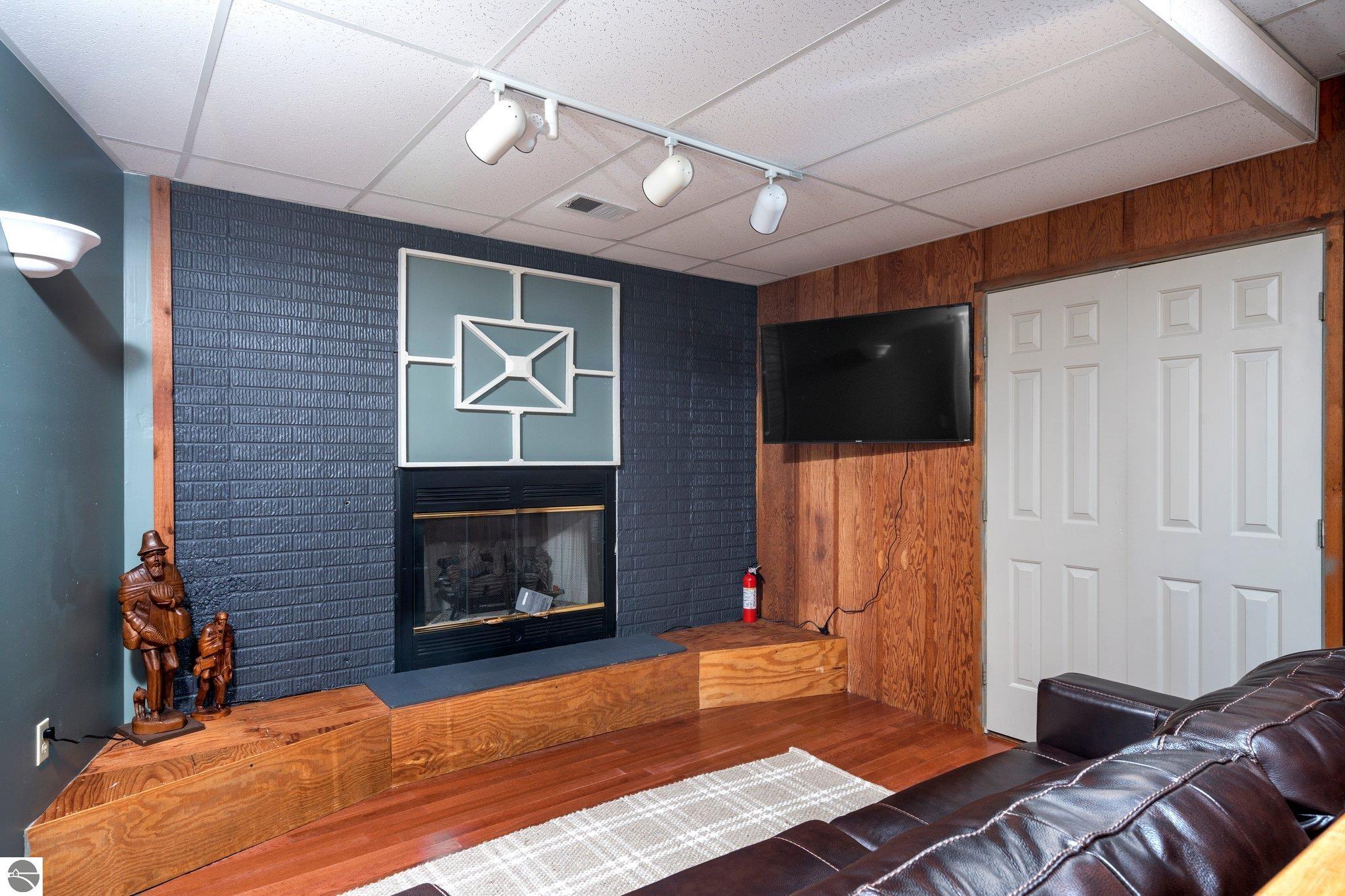10380 Maple View Drive