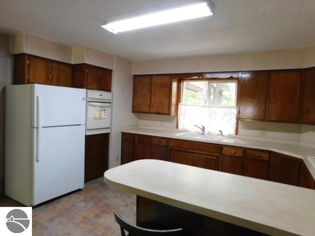 2675 W Log Lake Road