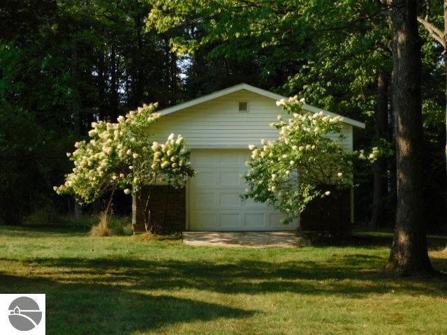 2675 W Log Lake Road