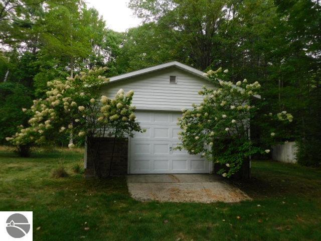 2675 W Log Lake Road