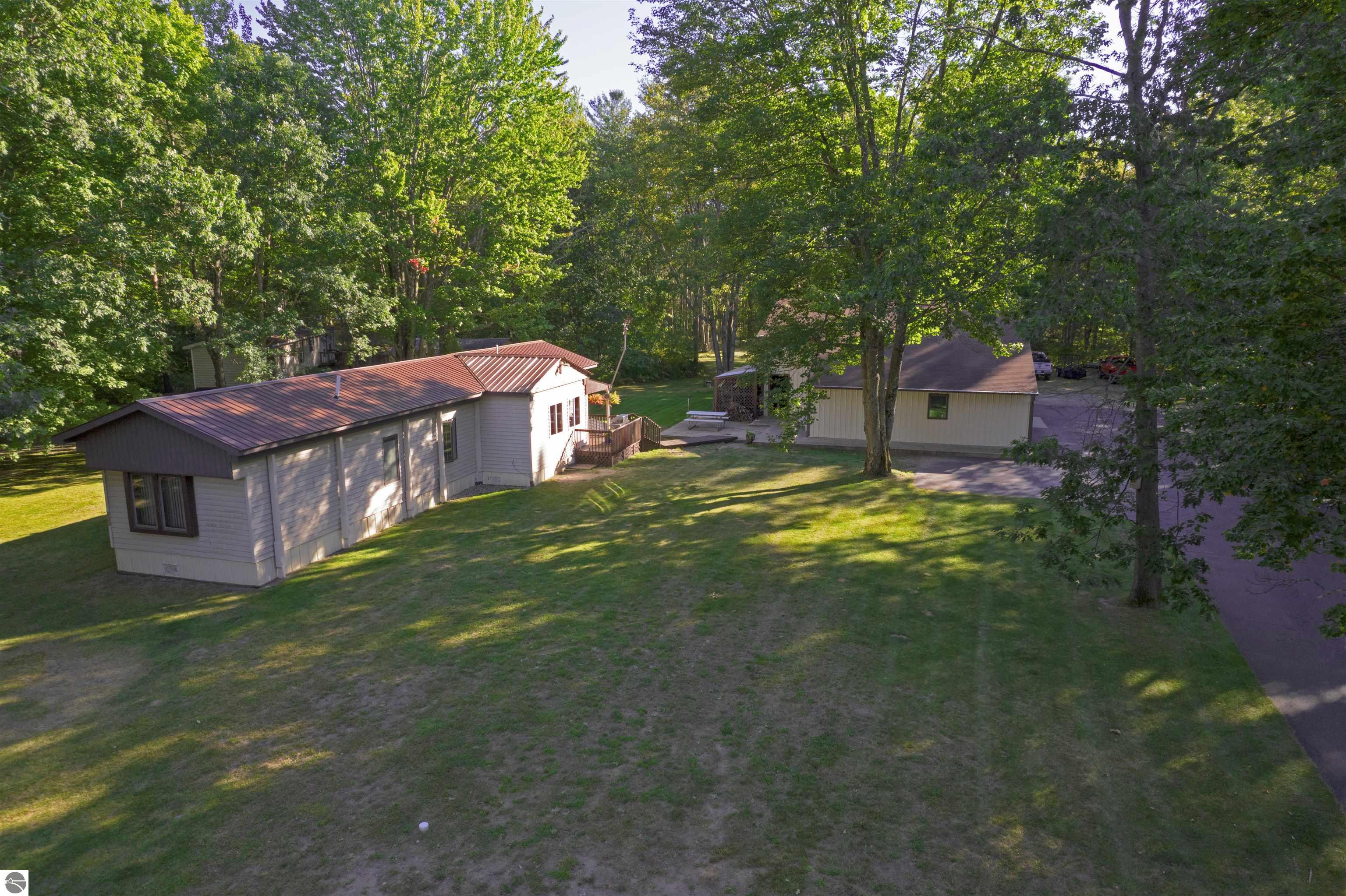 6195 NW Aarwood Road