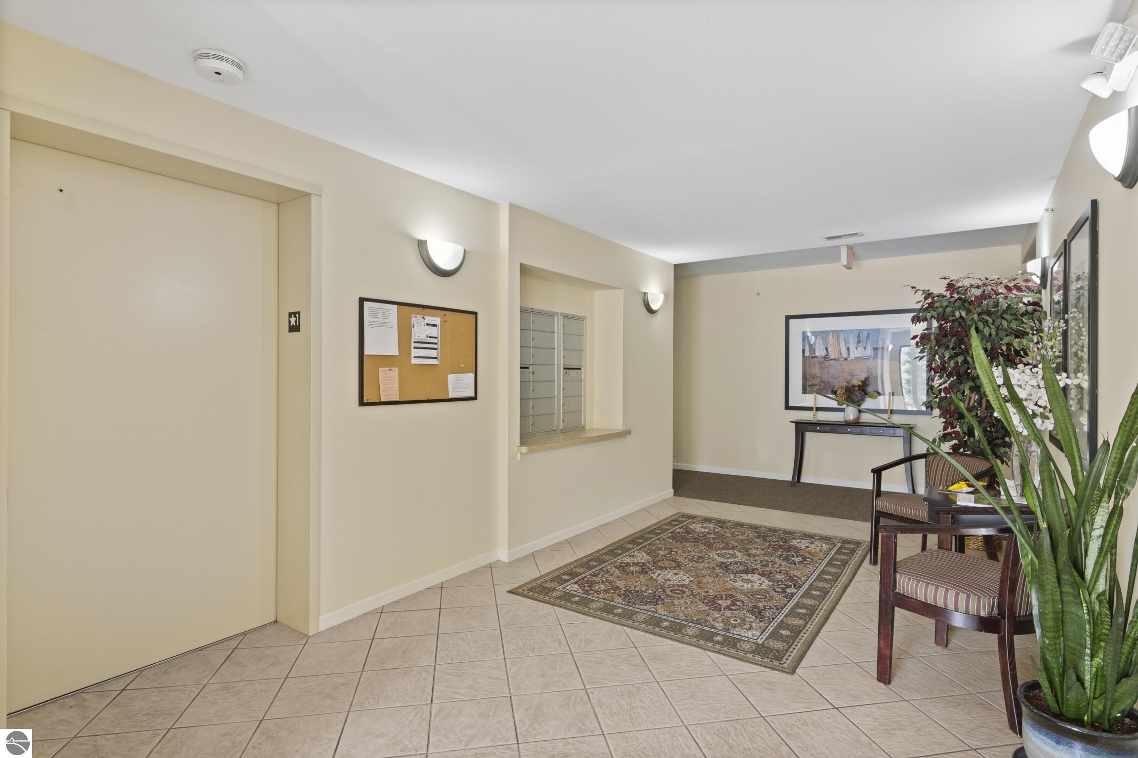 1122 Lake Ridge Drive # 103