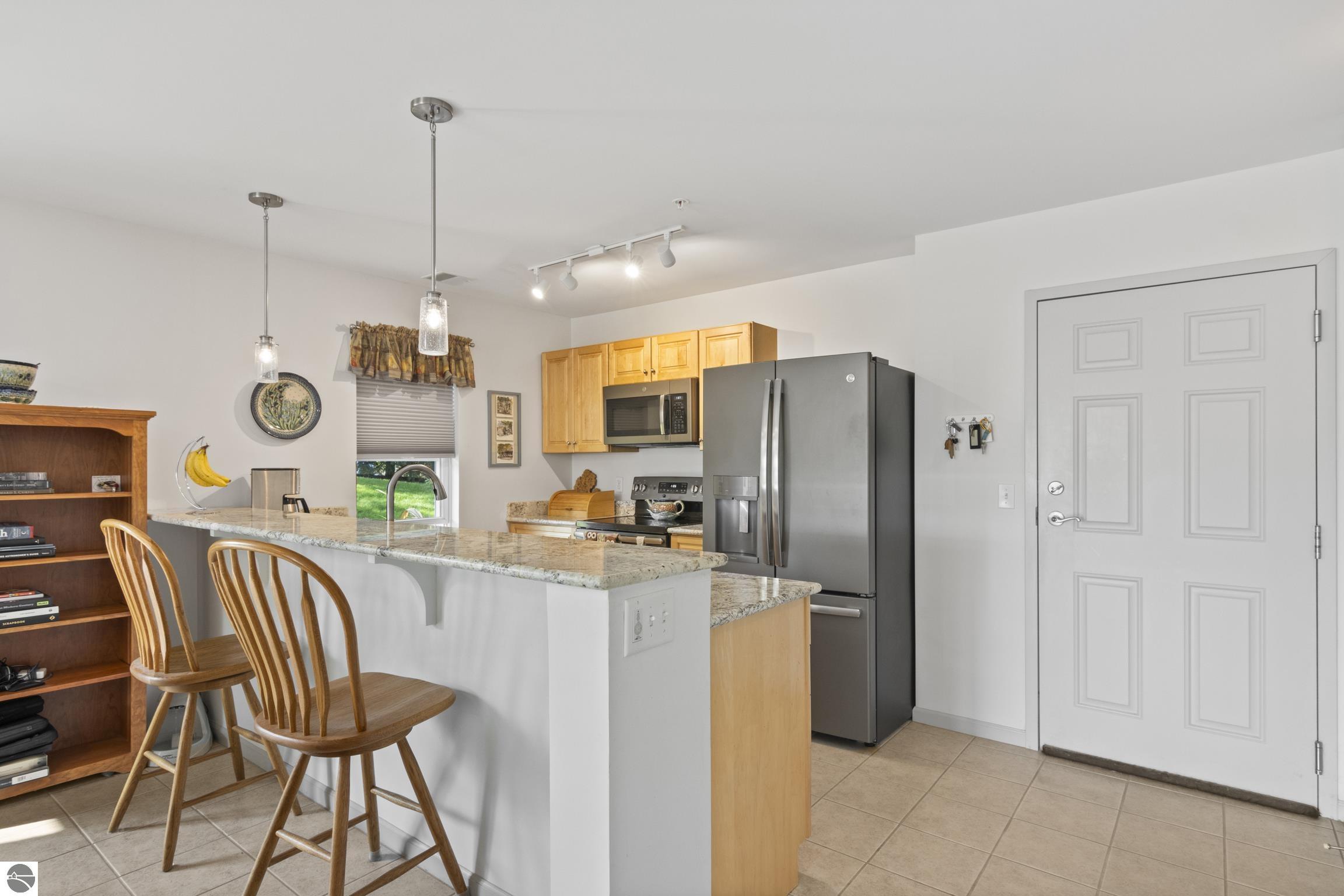 1122 Lake Ridge Drive # 103