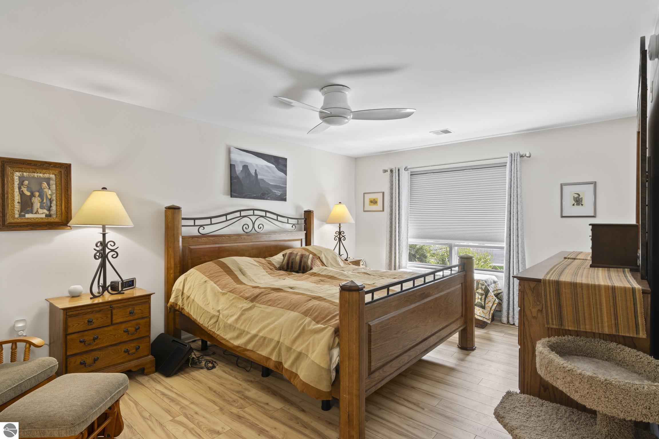 1122 Lake Ridge Drive # 103