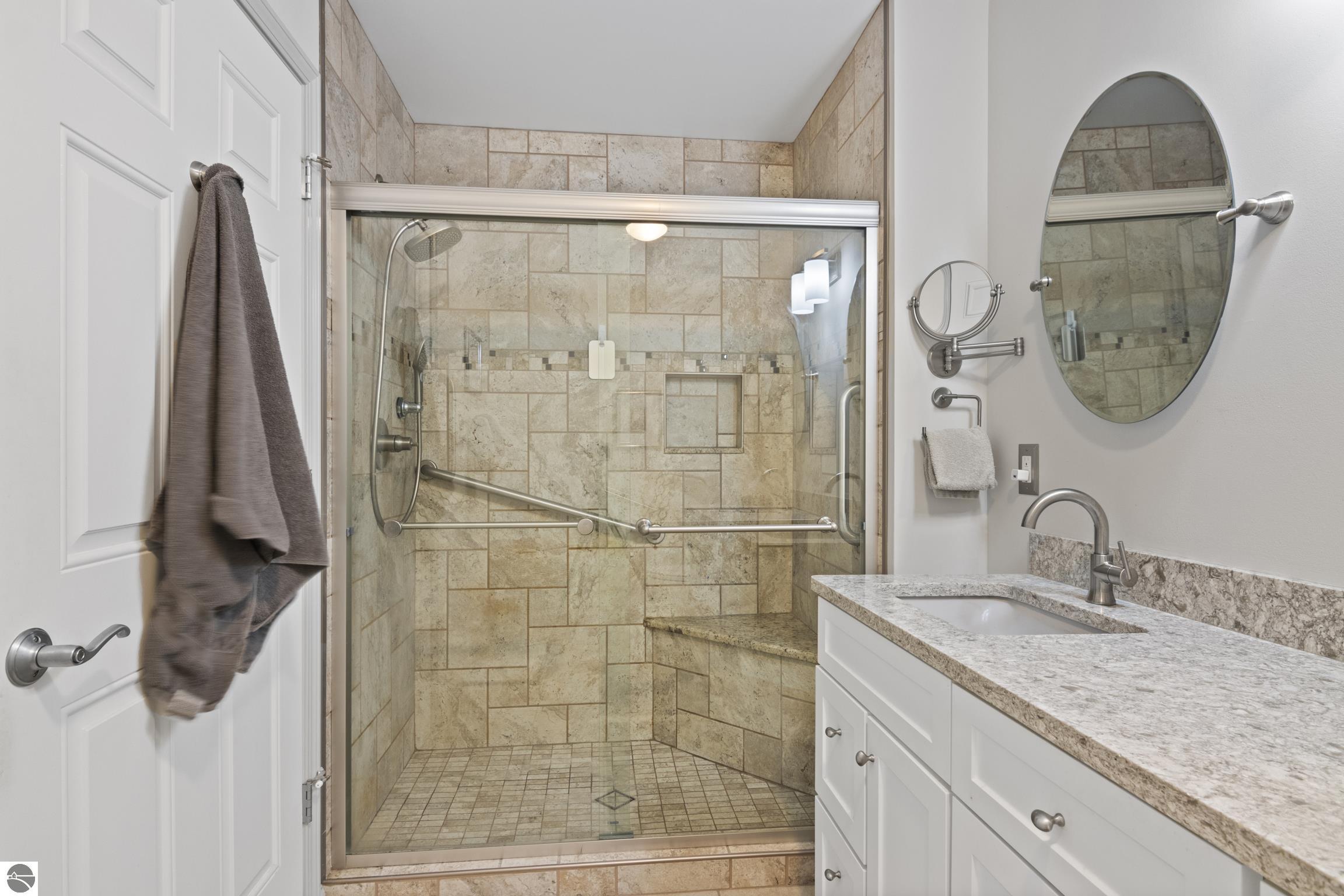 1122 Lake Ridge Drive # 103