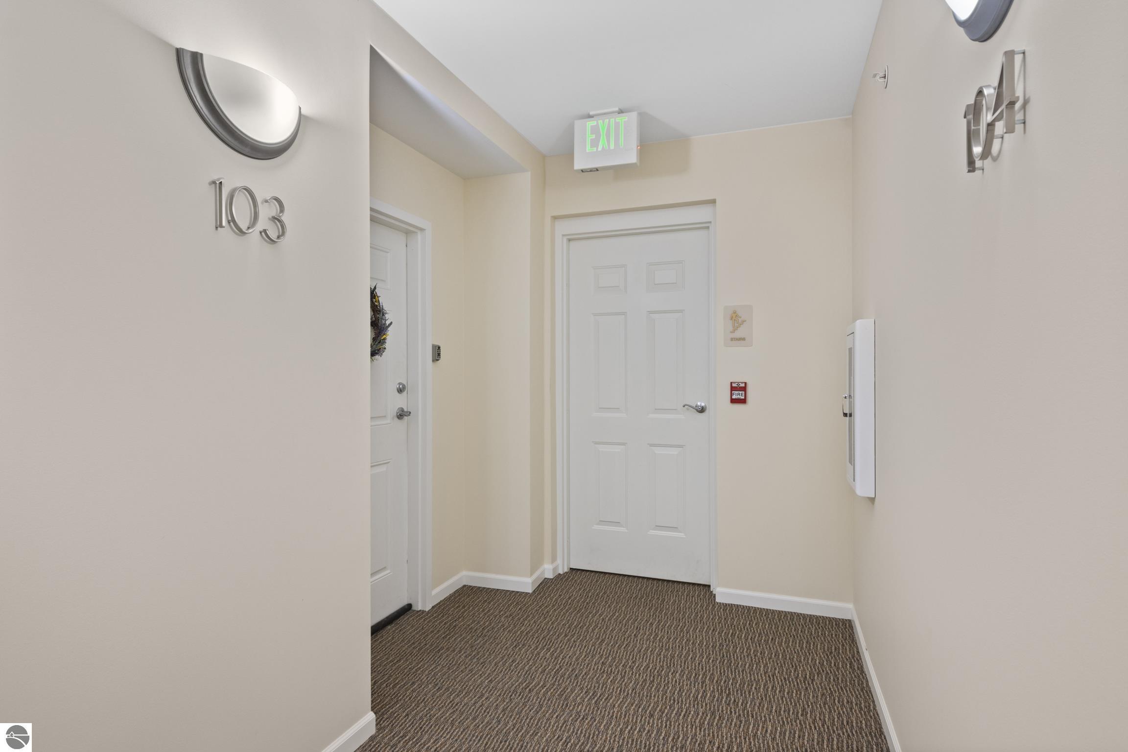1122 Lake Ridge Drive # 103