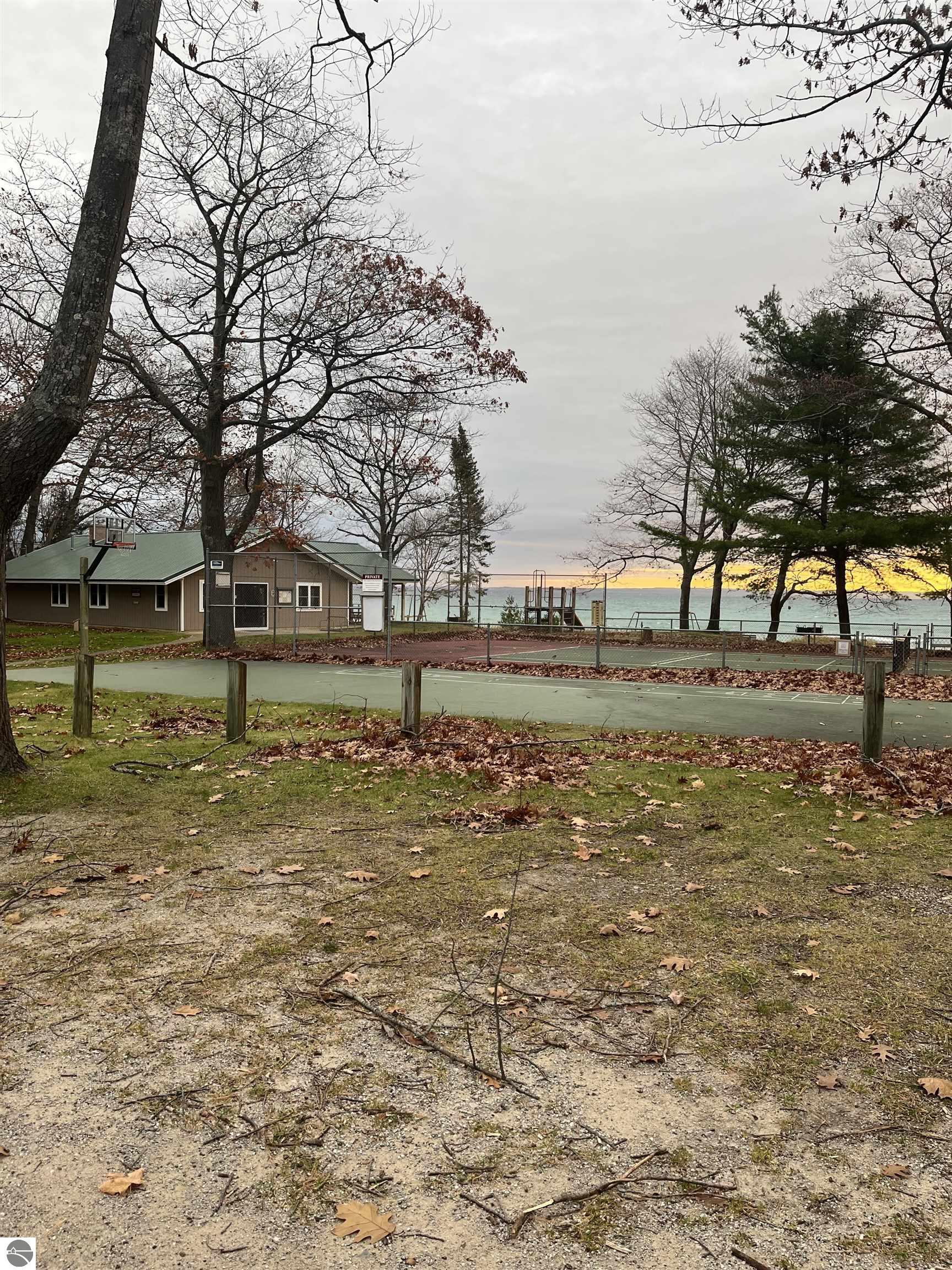 0 N Forest Beach Shores