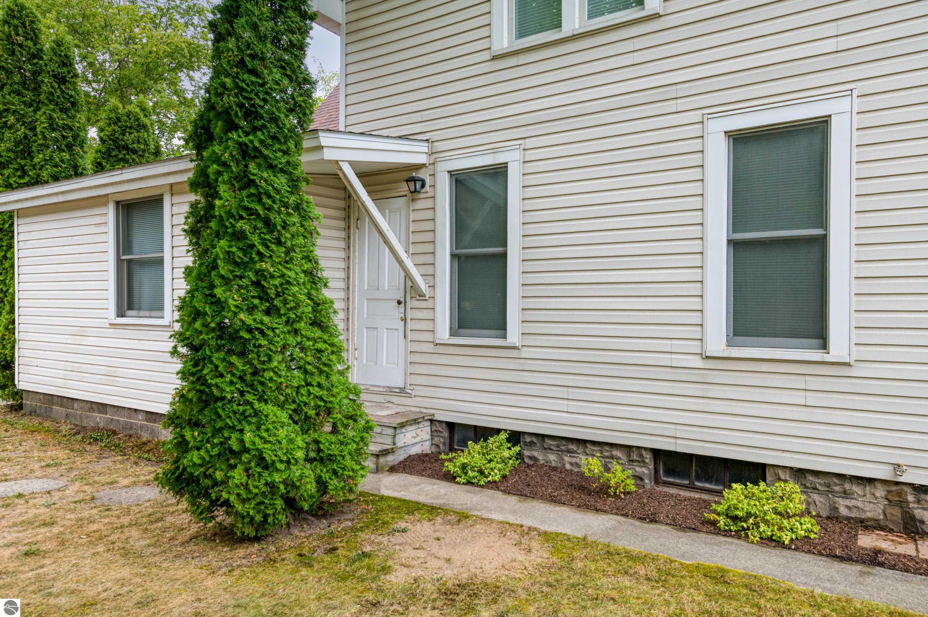 207 W Ninth Street