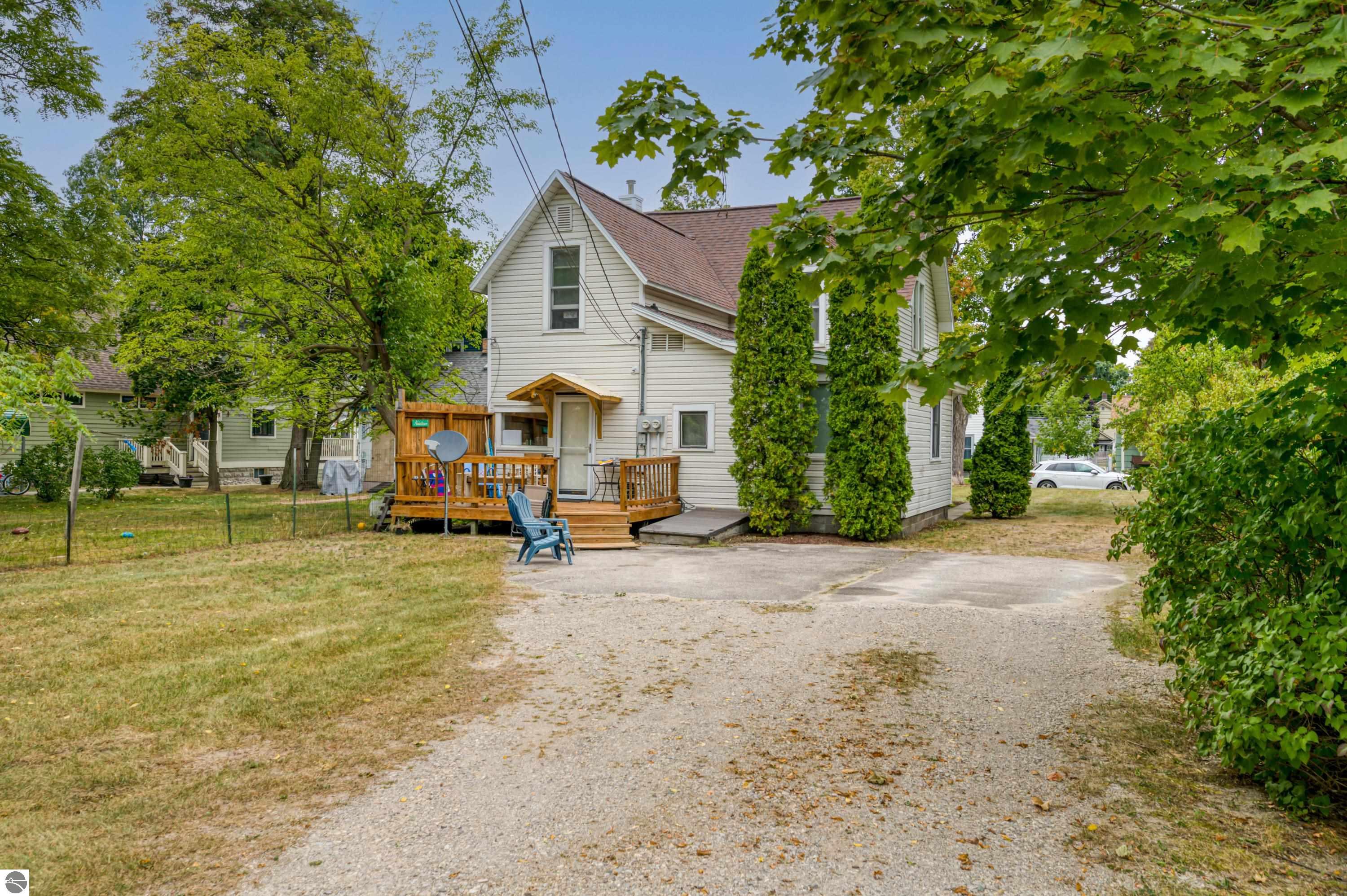 207 W Ninth Street