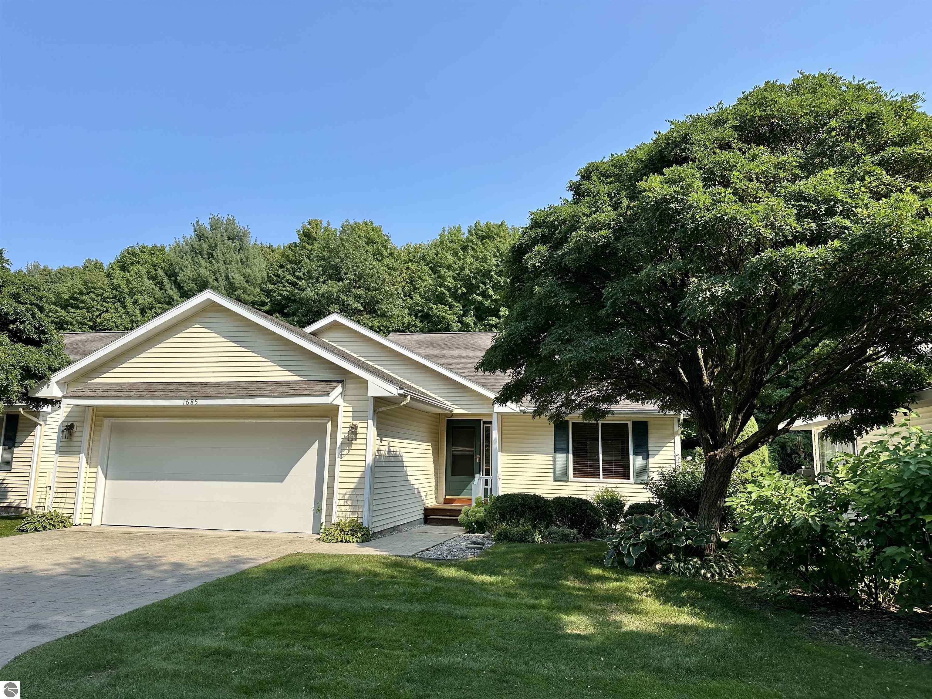 1685 Veterans Drive
