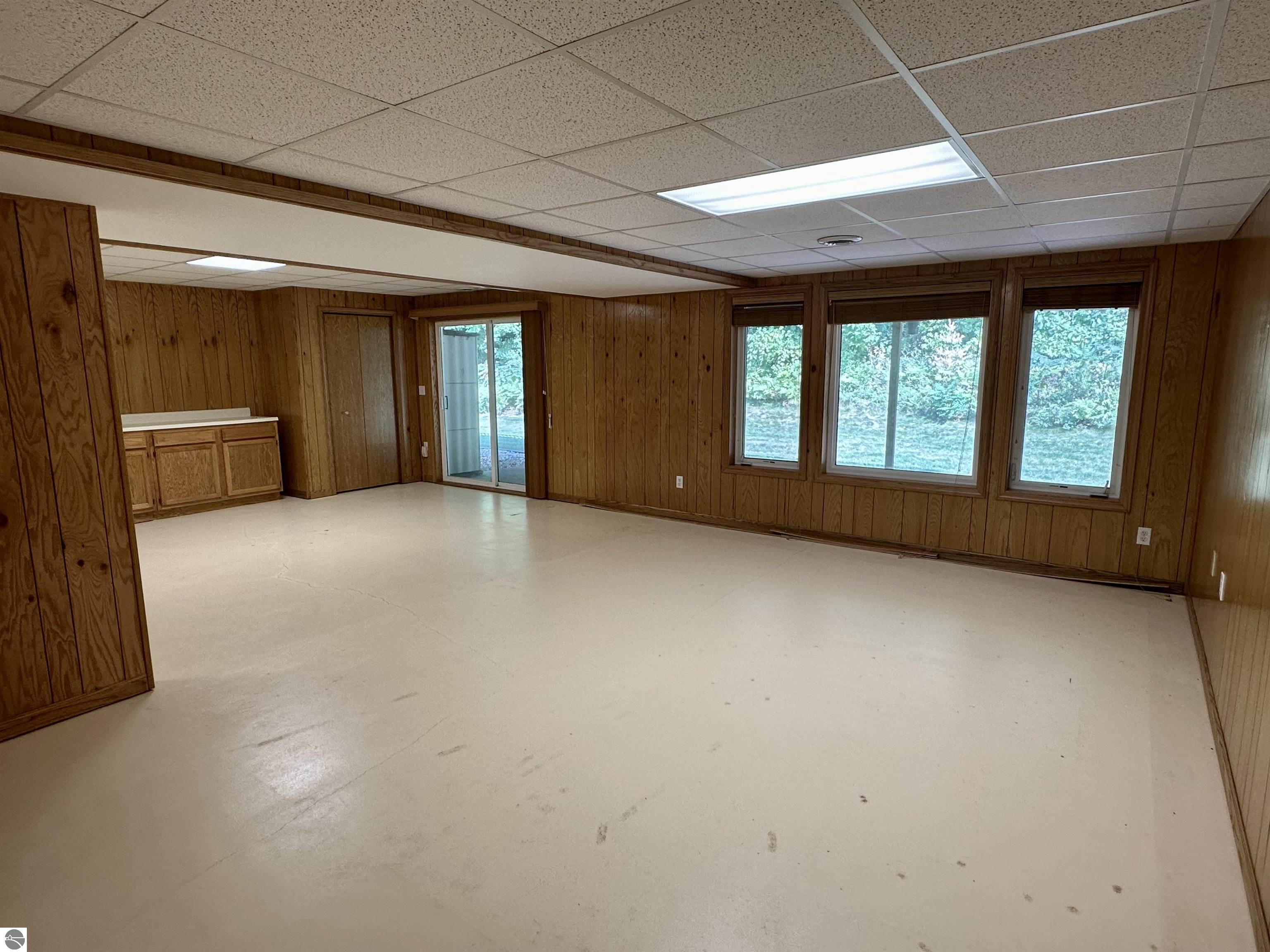 1685 Veterans Drive
