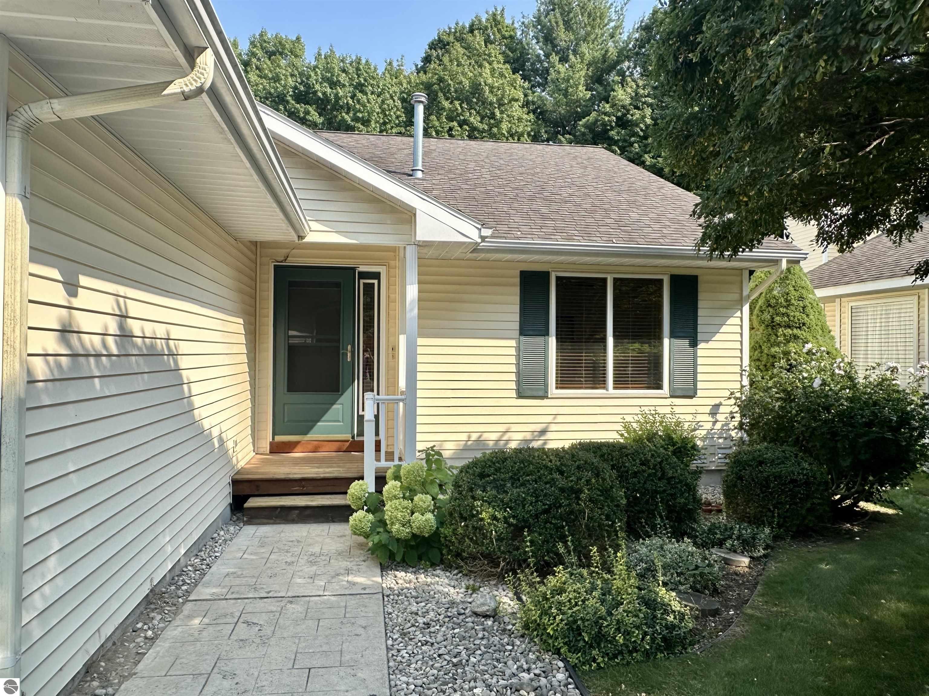 1685 Veterans Drive