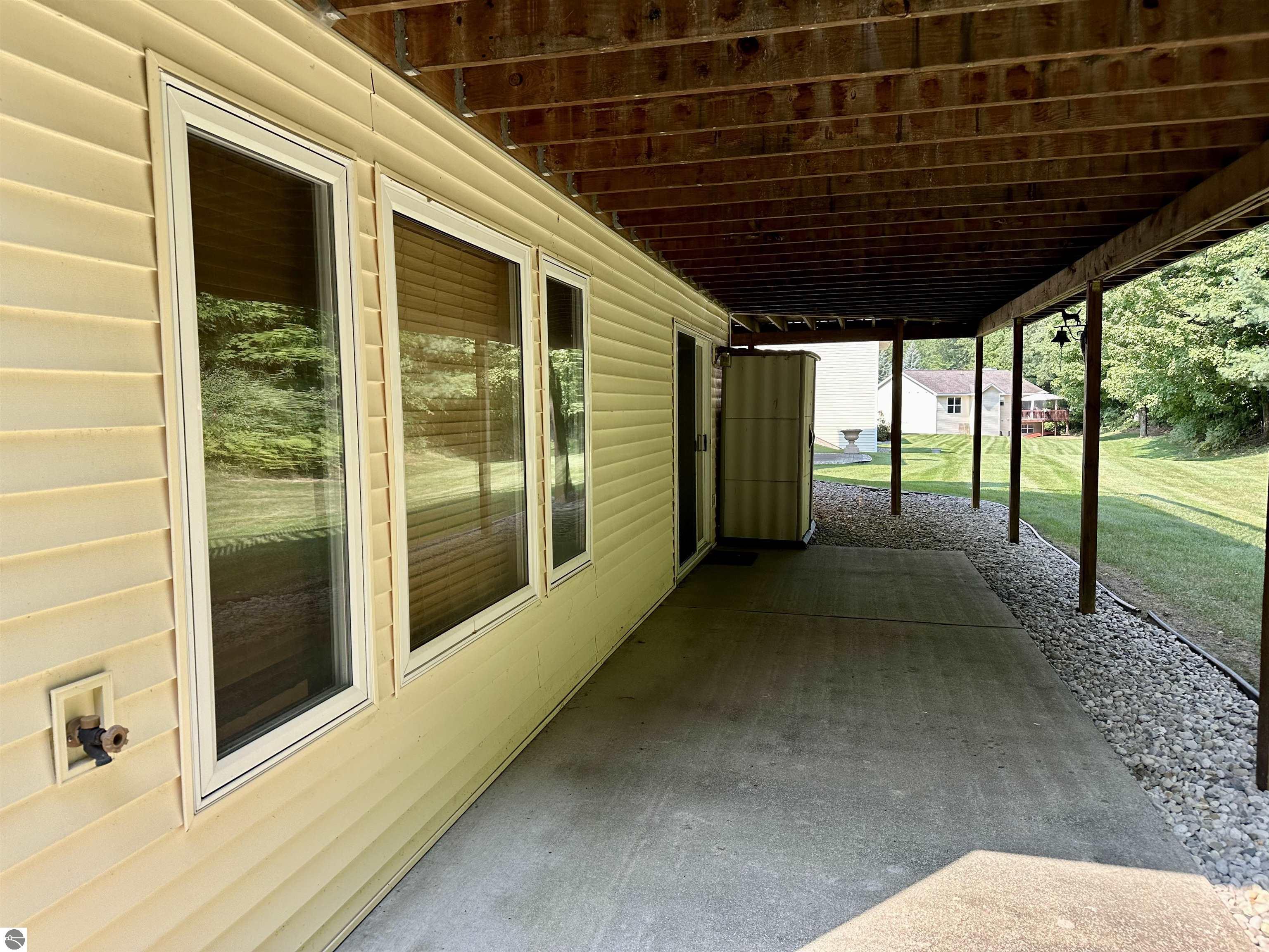 1685 Veterans Drive