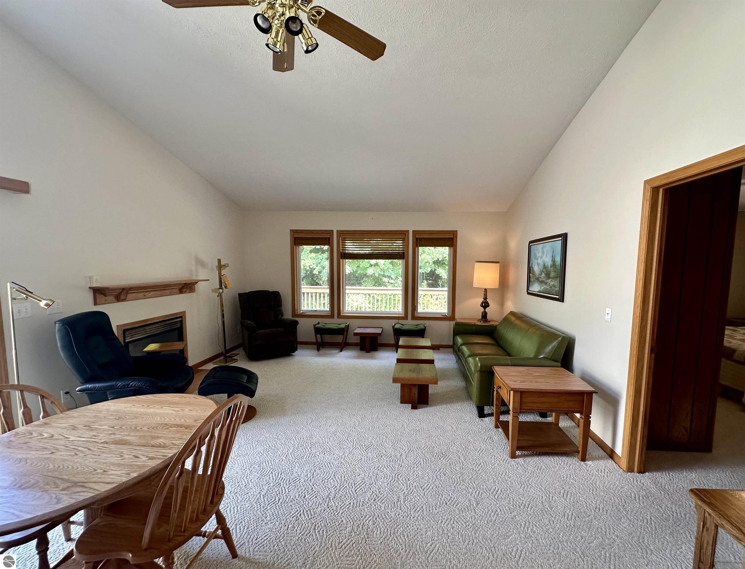 1685 Veterans Drive