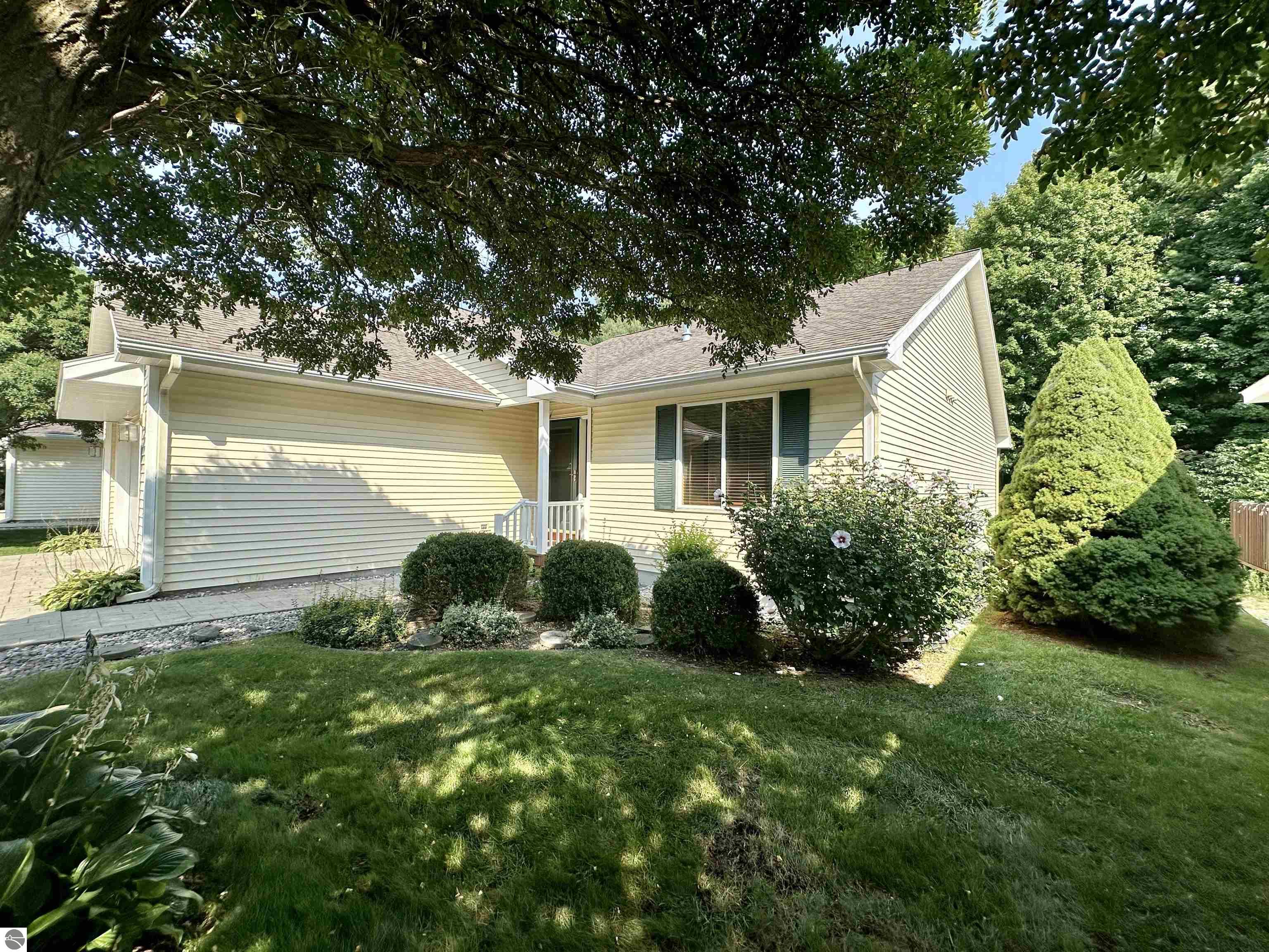 1685 Veterans Drive
