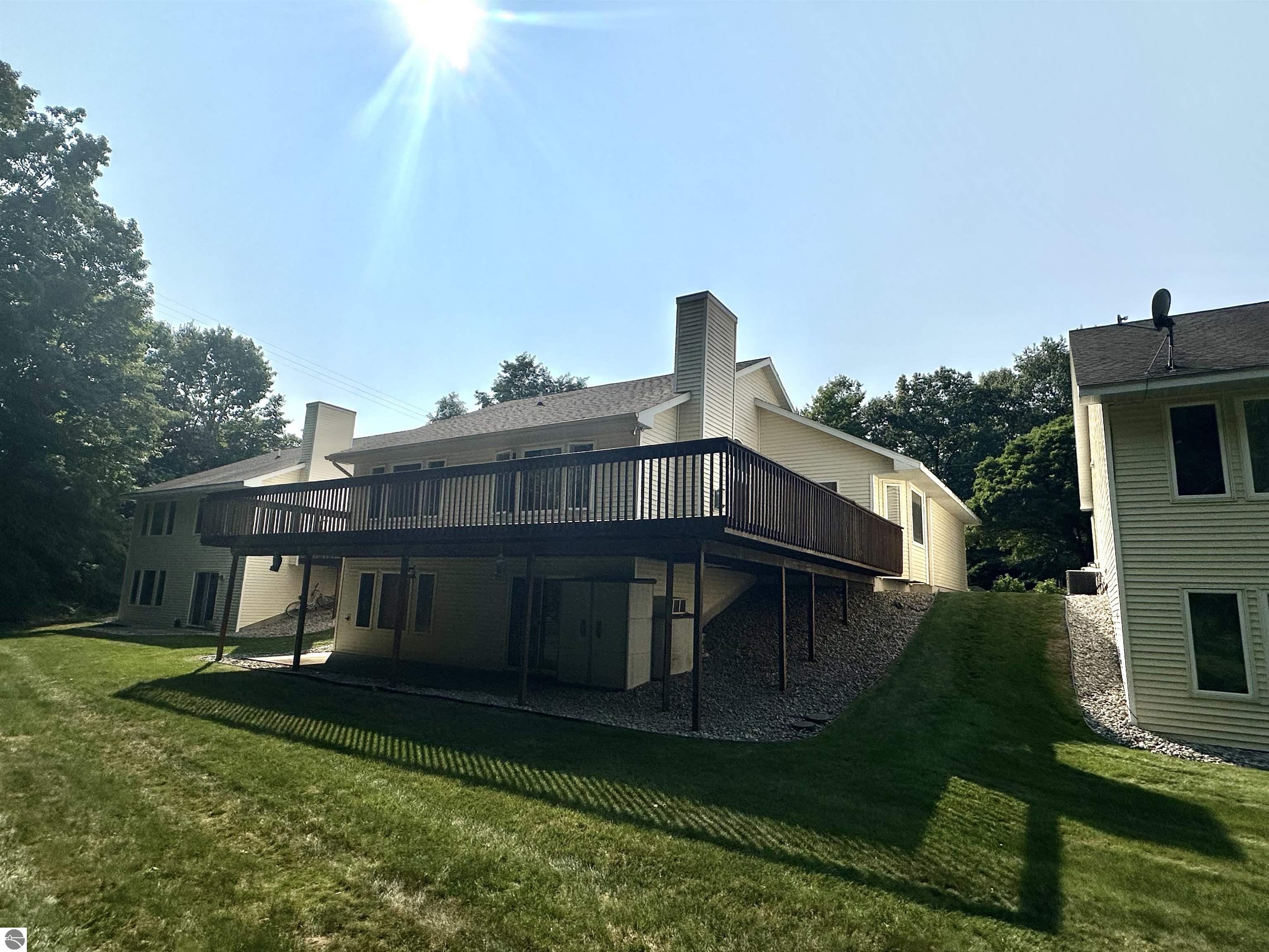 1685 Veterans Drive