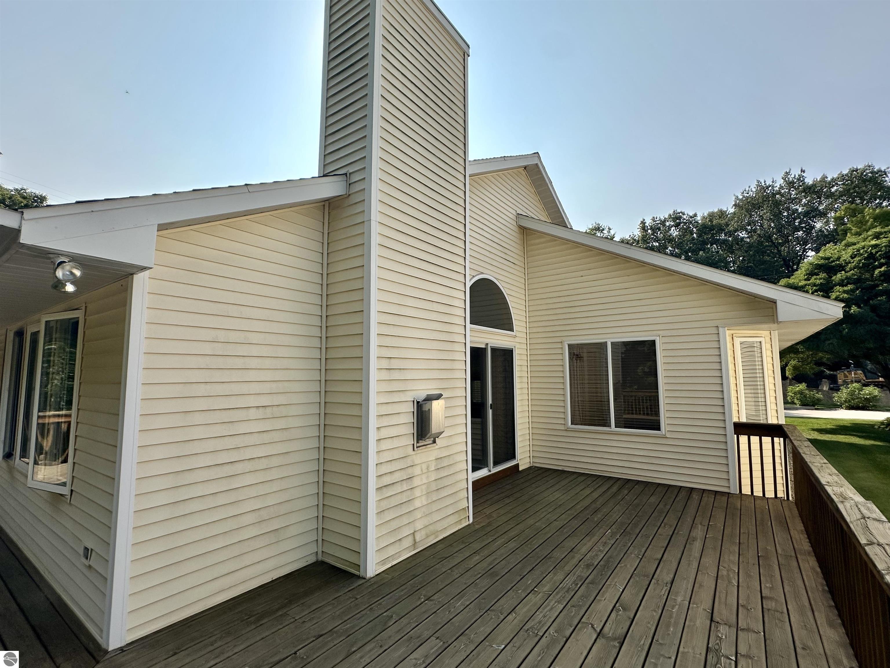 1685 Veterans Drive