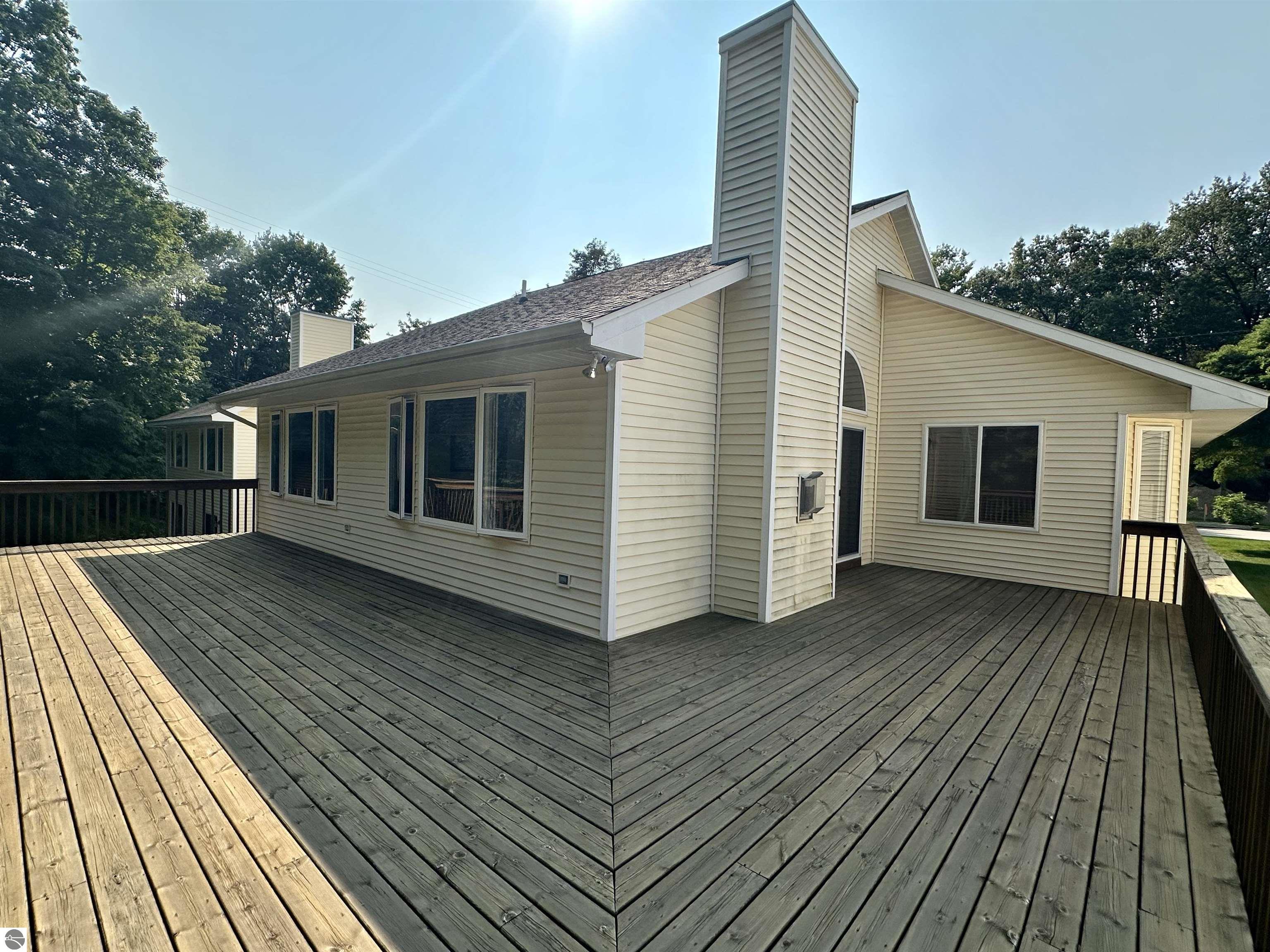 1685 Veterans Drive
