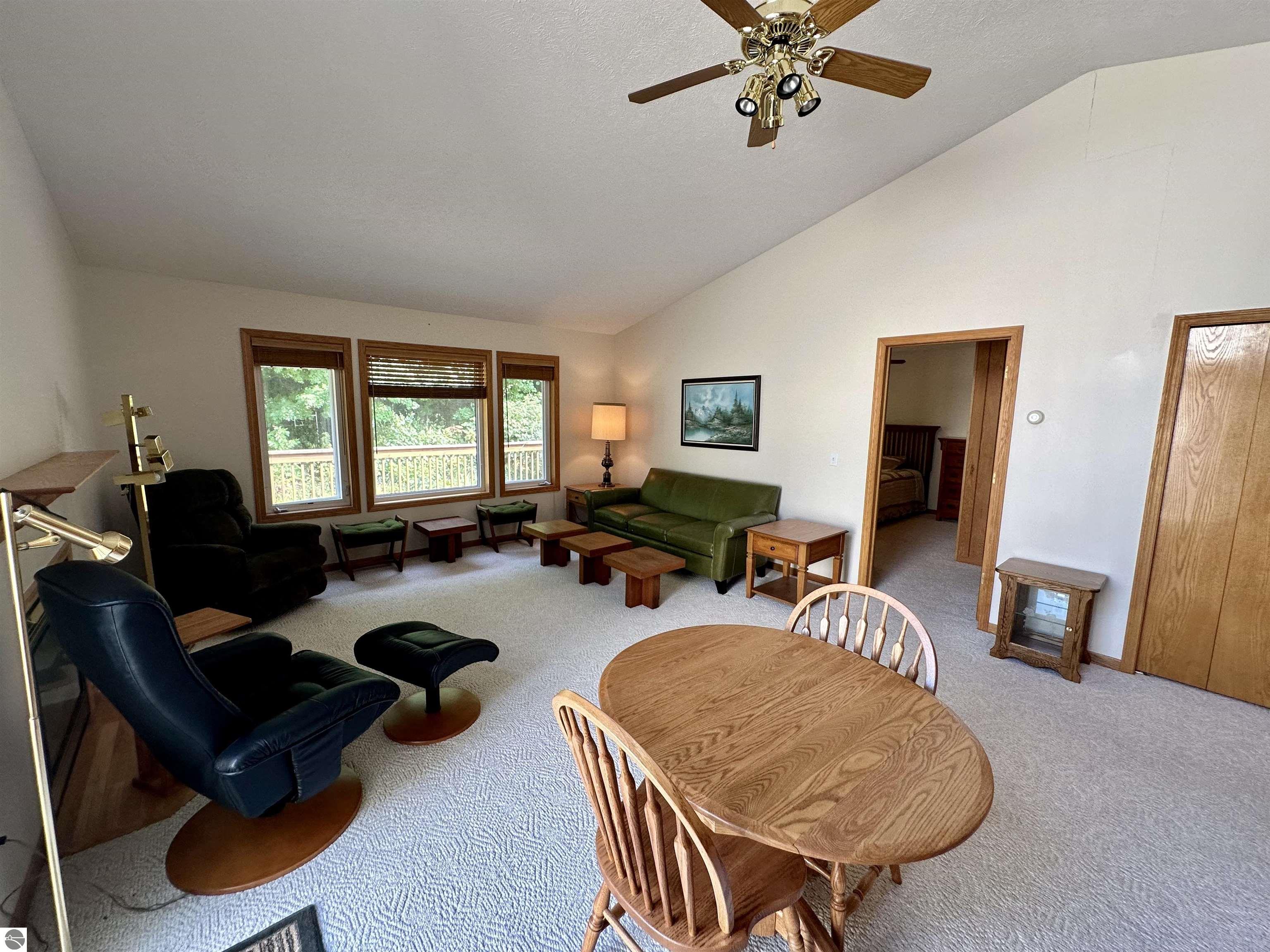 1685 Veterans Drive