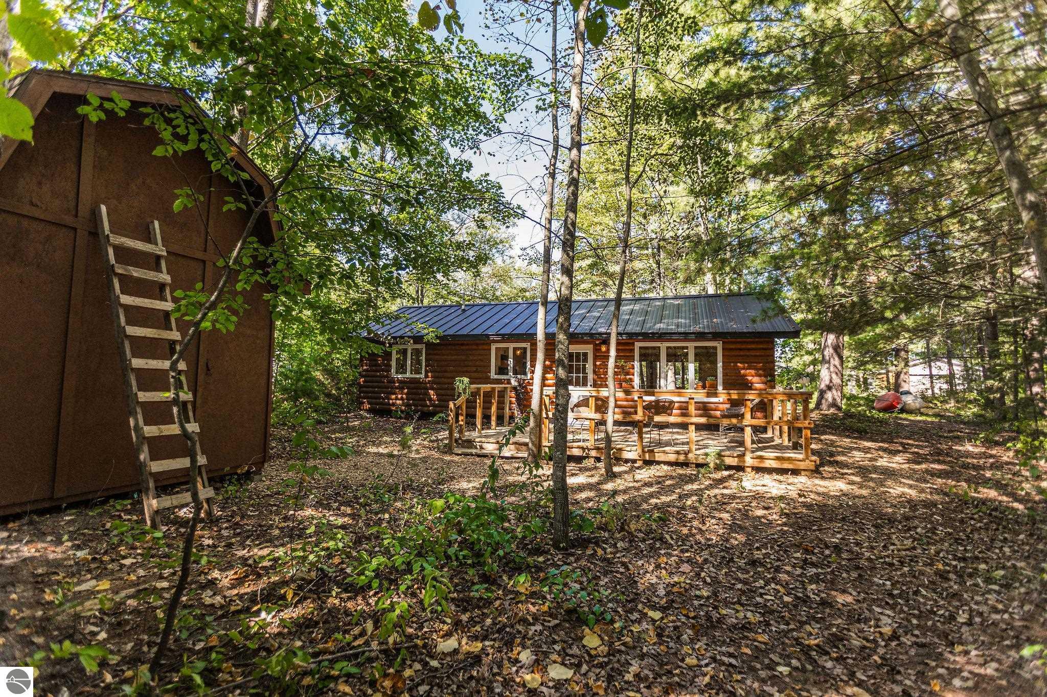 1304 NE Poplar Drive