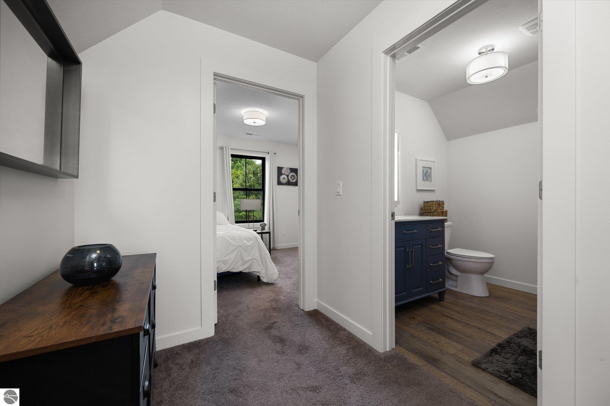 5104 S Shore View Circle