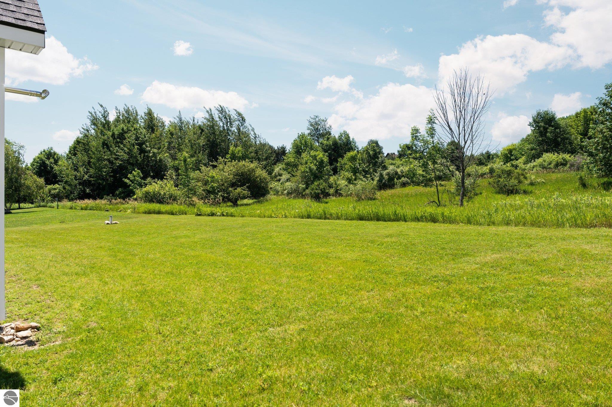 5104 S Shore View Circle