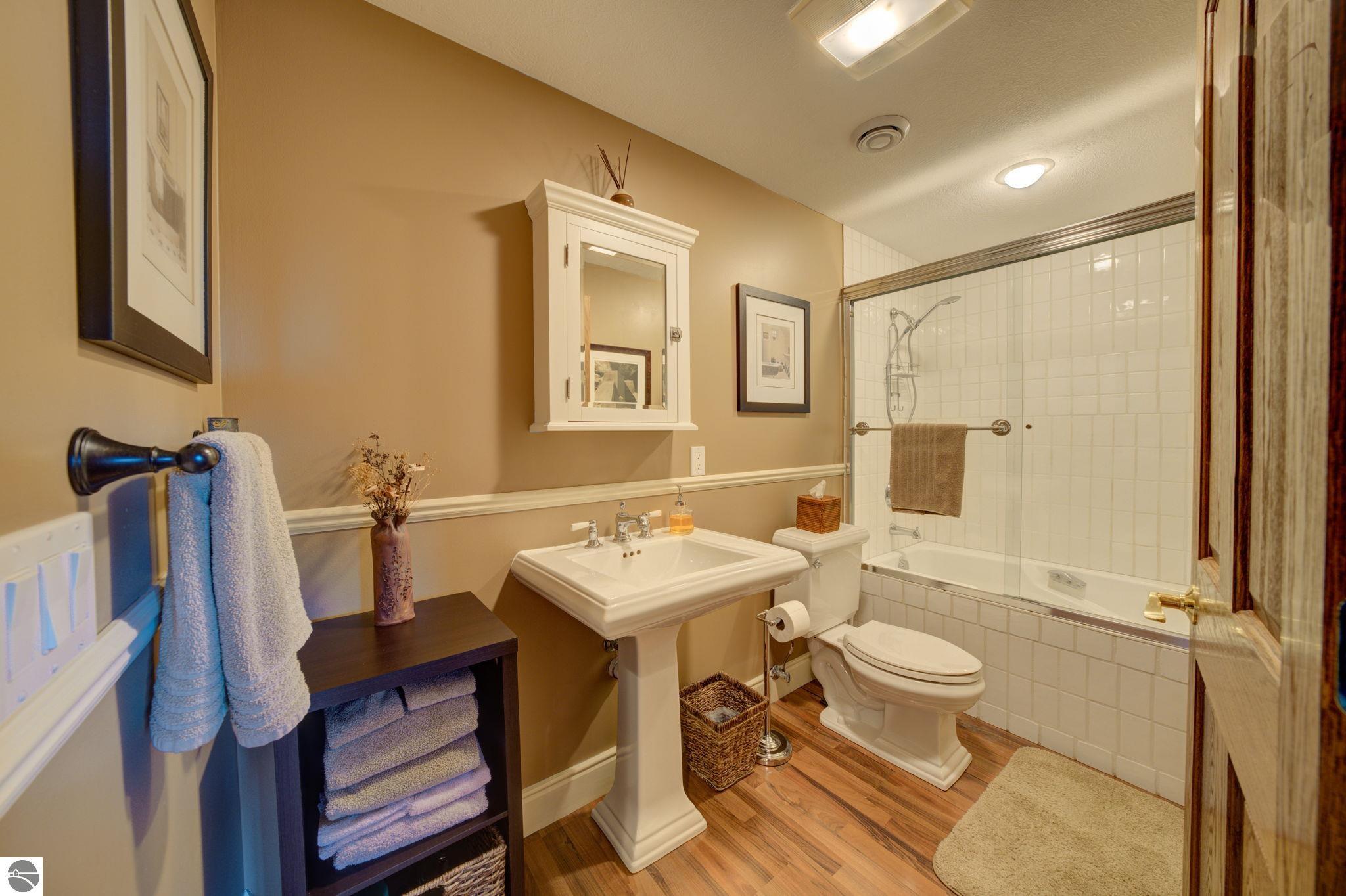 1031 S Bay View Trail