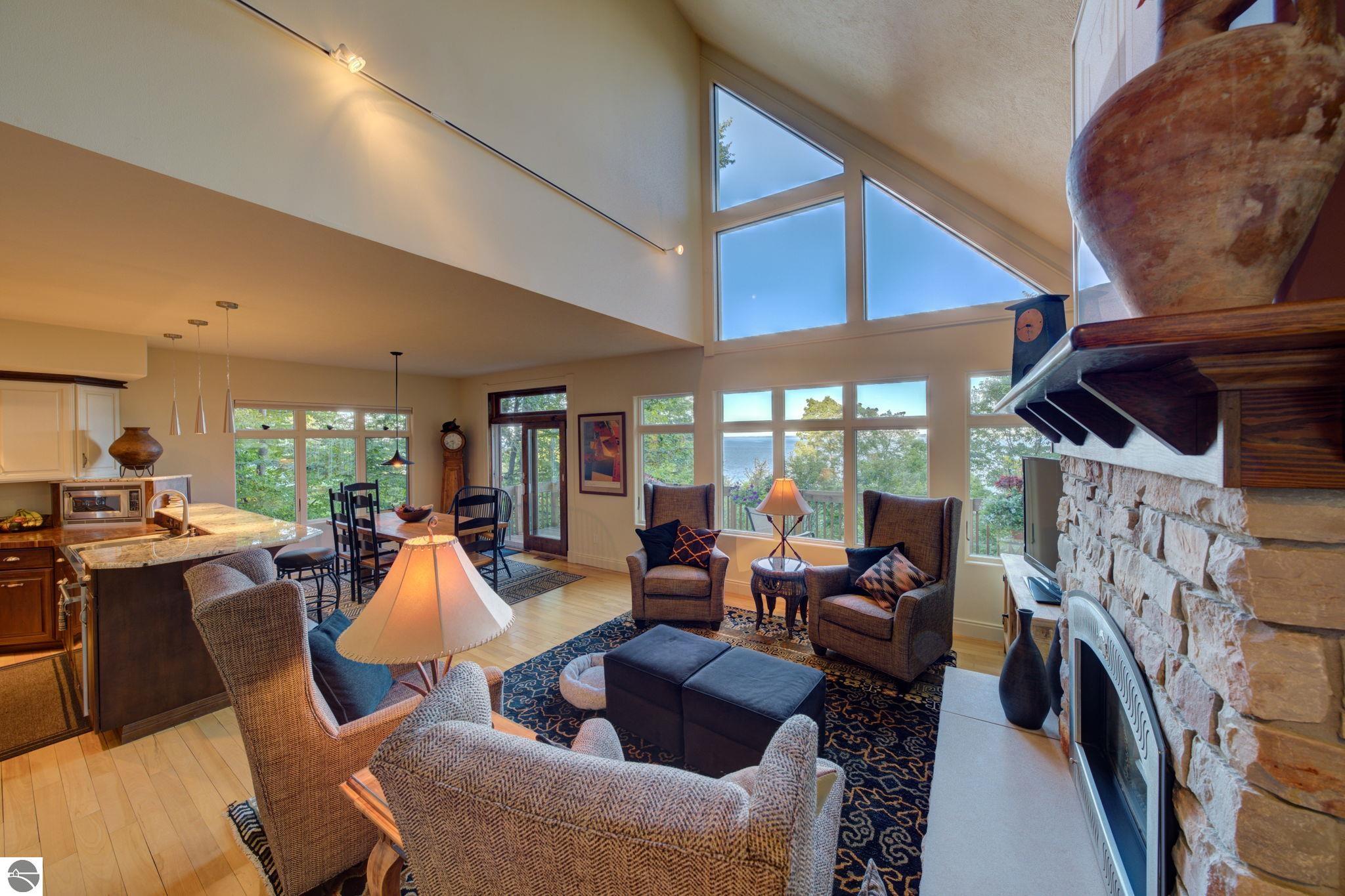 1031 S Bay View Trail