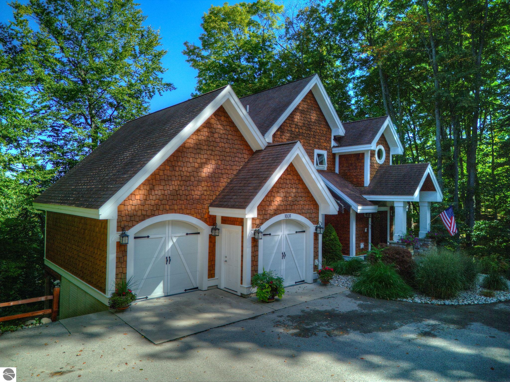 1031 S Bay View Trail