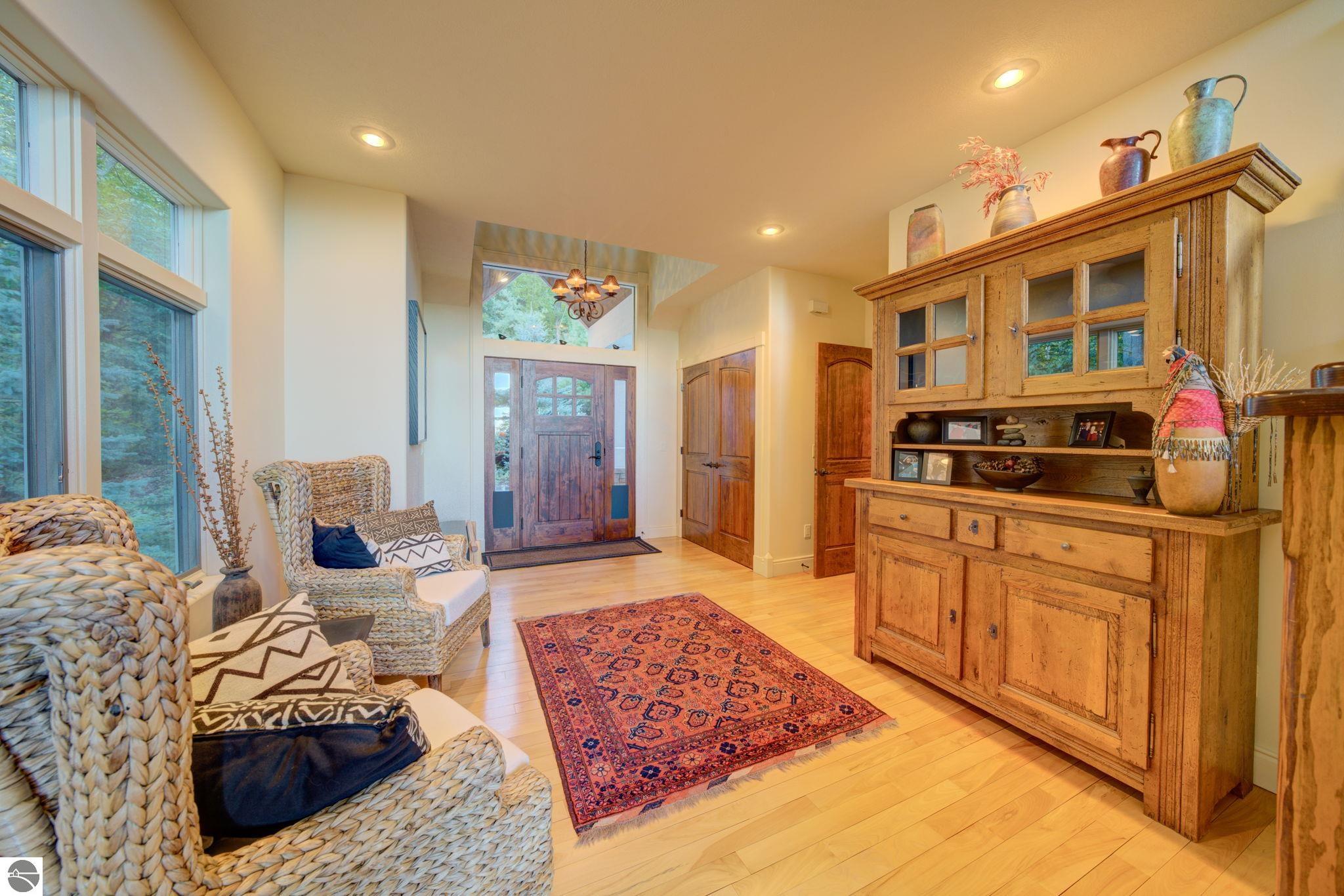 1031 S Bay View Trail