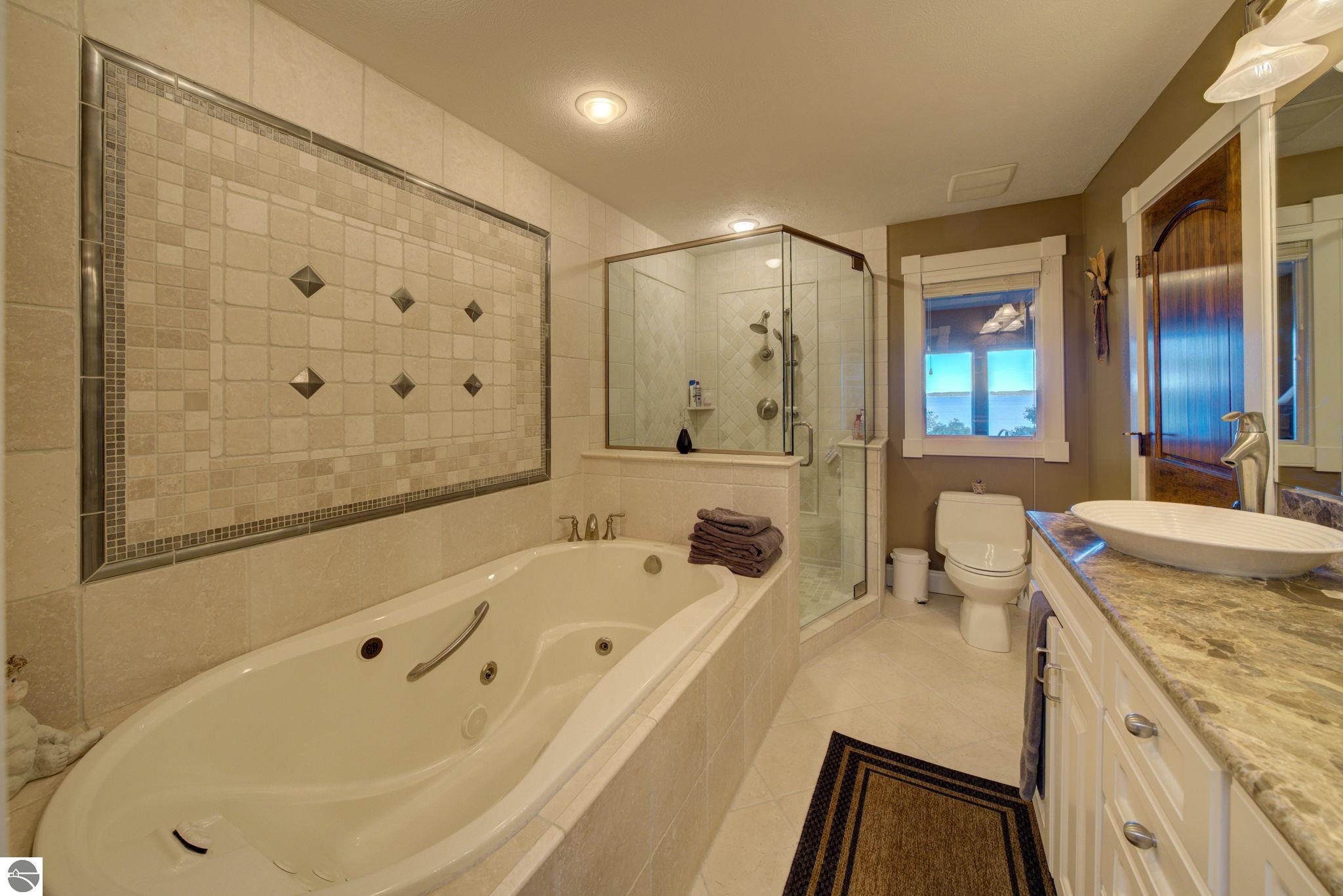 1031 S Bay View Trail