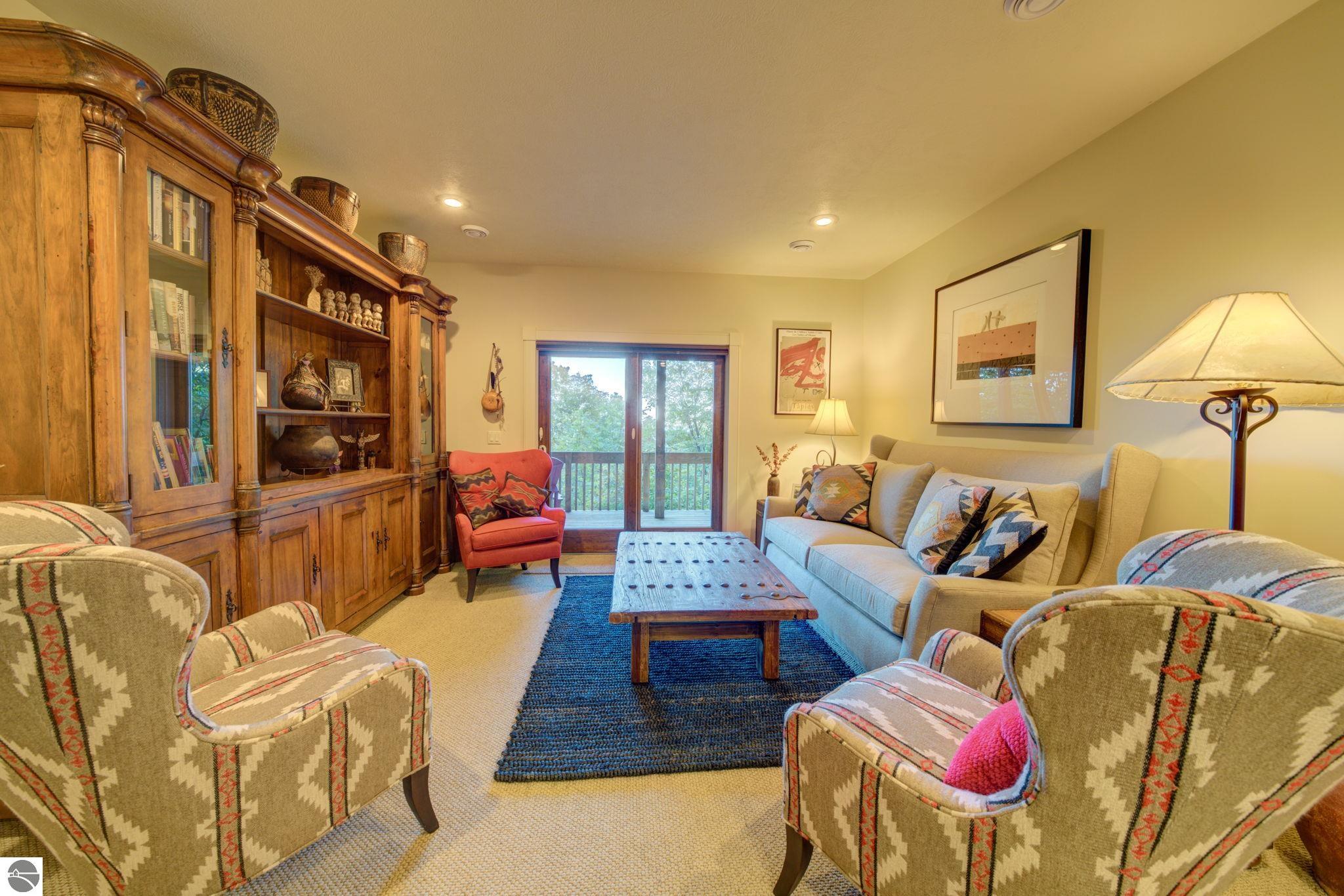 1031 S Bay View Trail