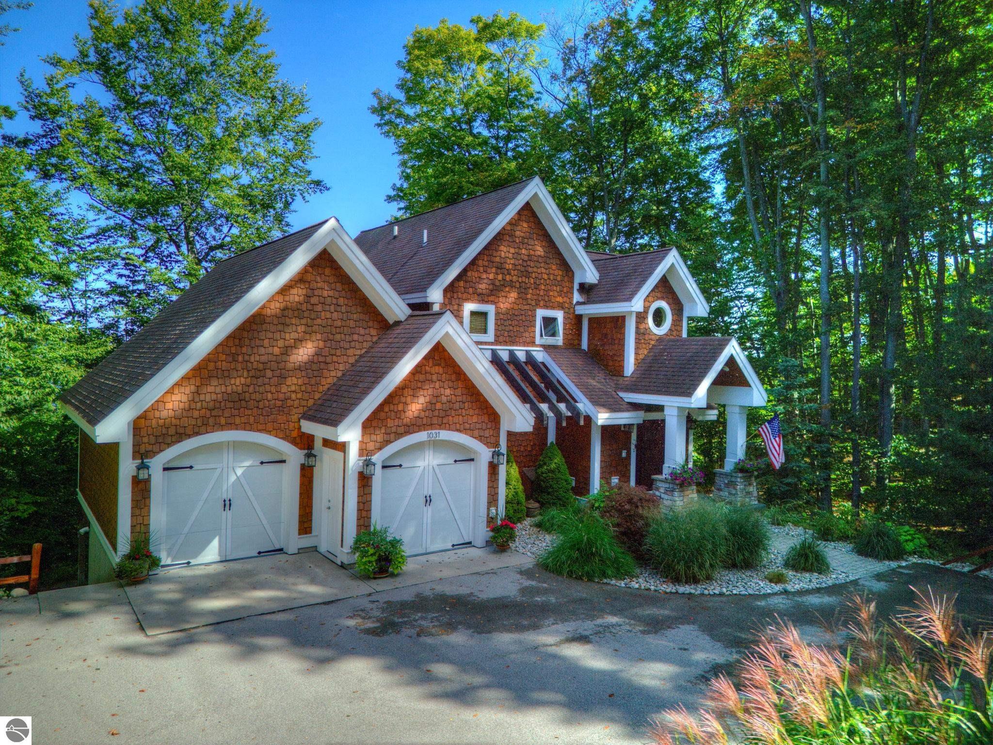 1031 S Bay View Trail