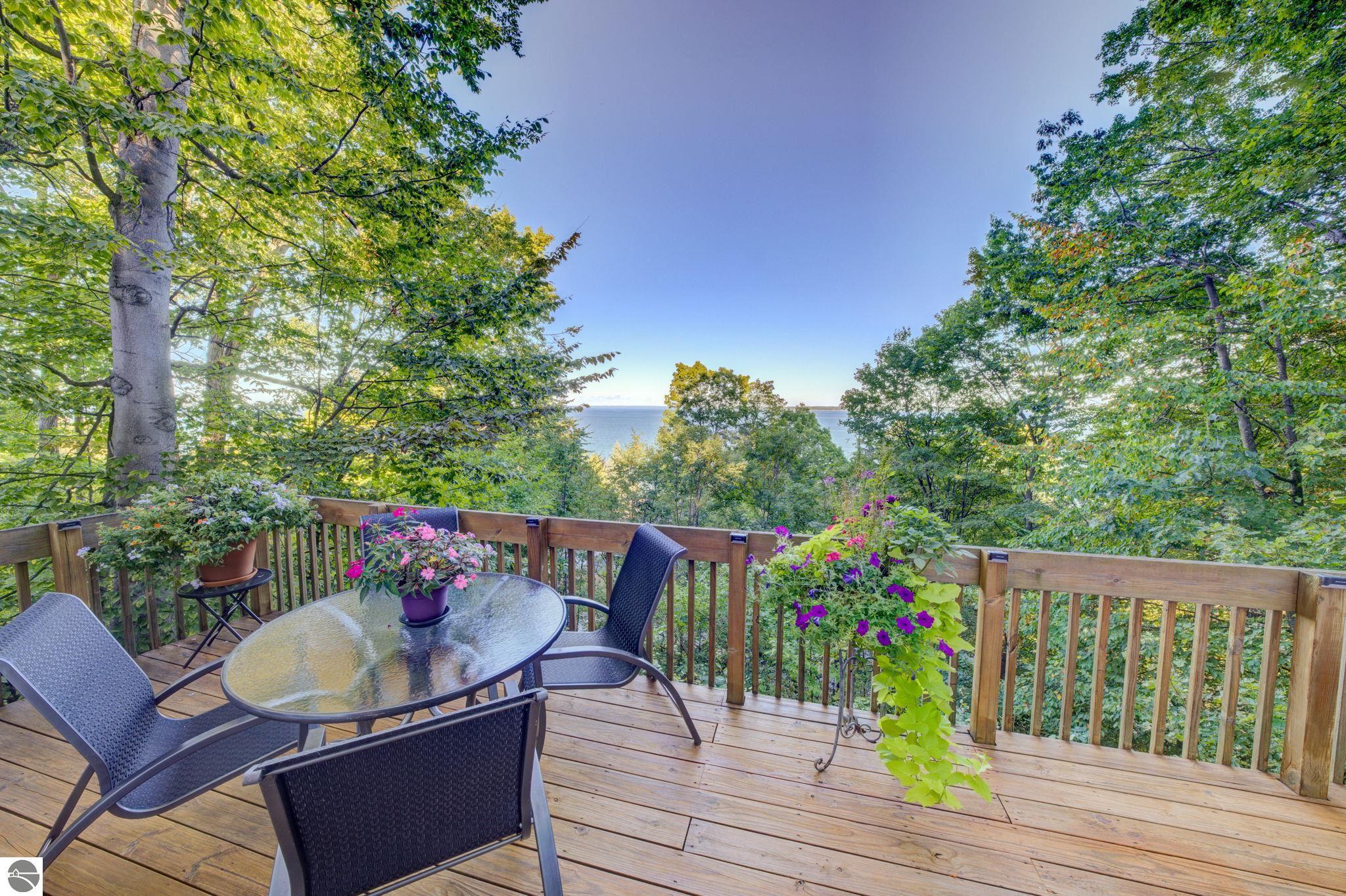 1031 S Bay View Trail