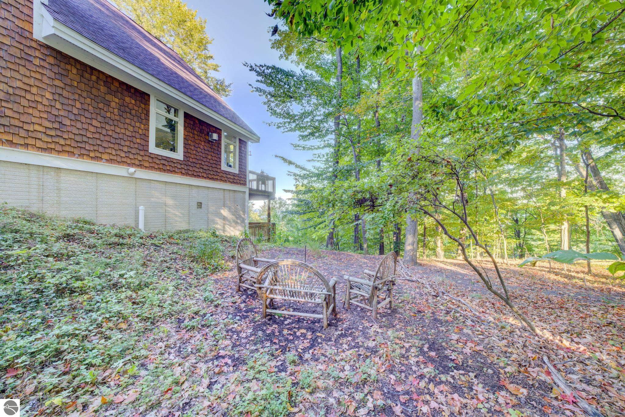 1031 S Bay View Trail