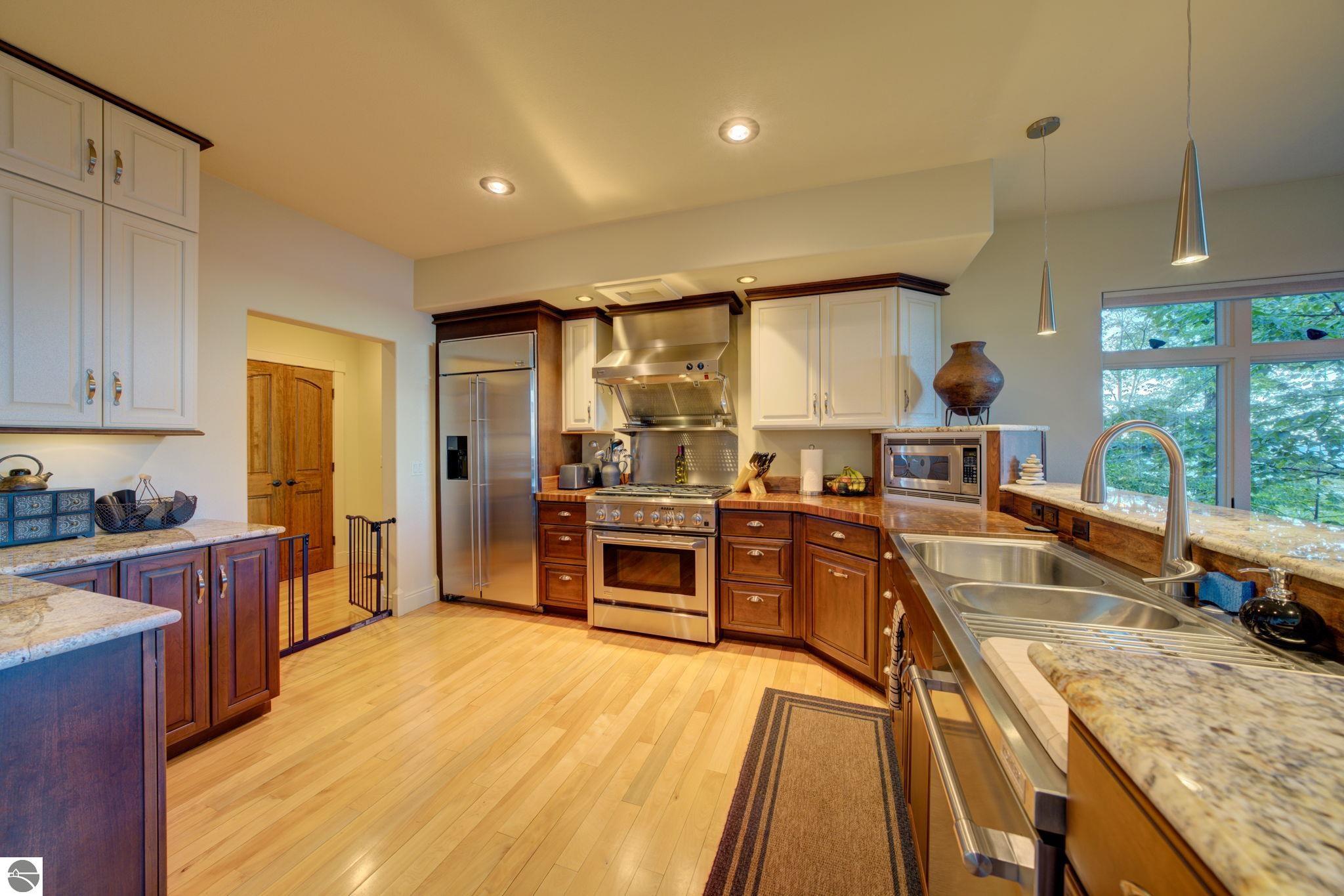 1031 S Bay View Trail