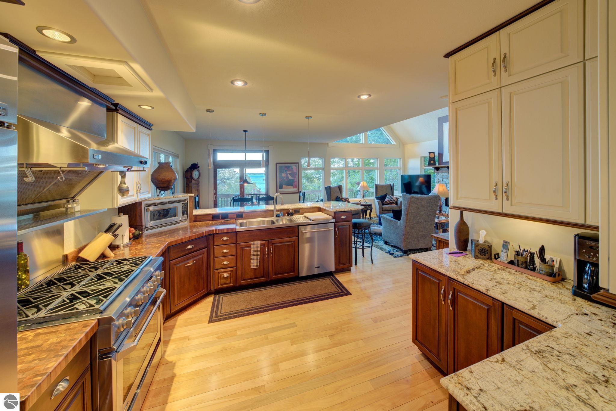 1031 S Bay View Trail