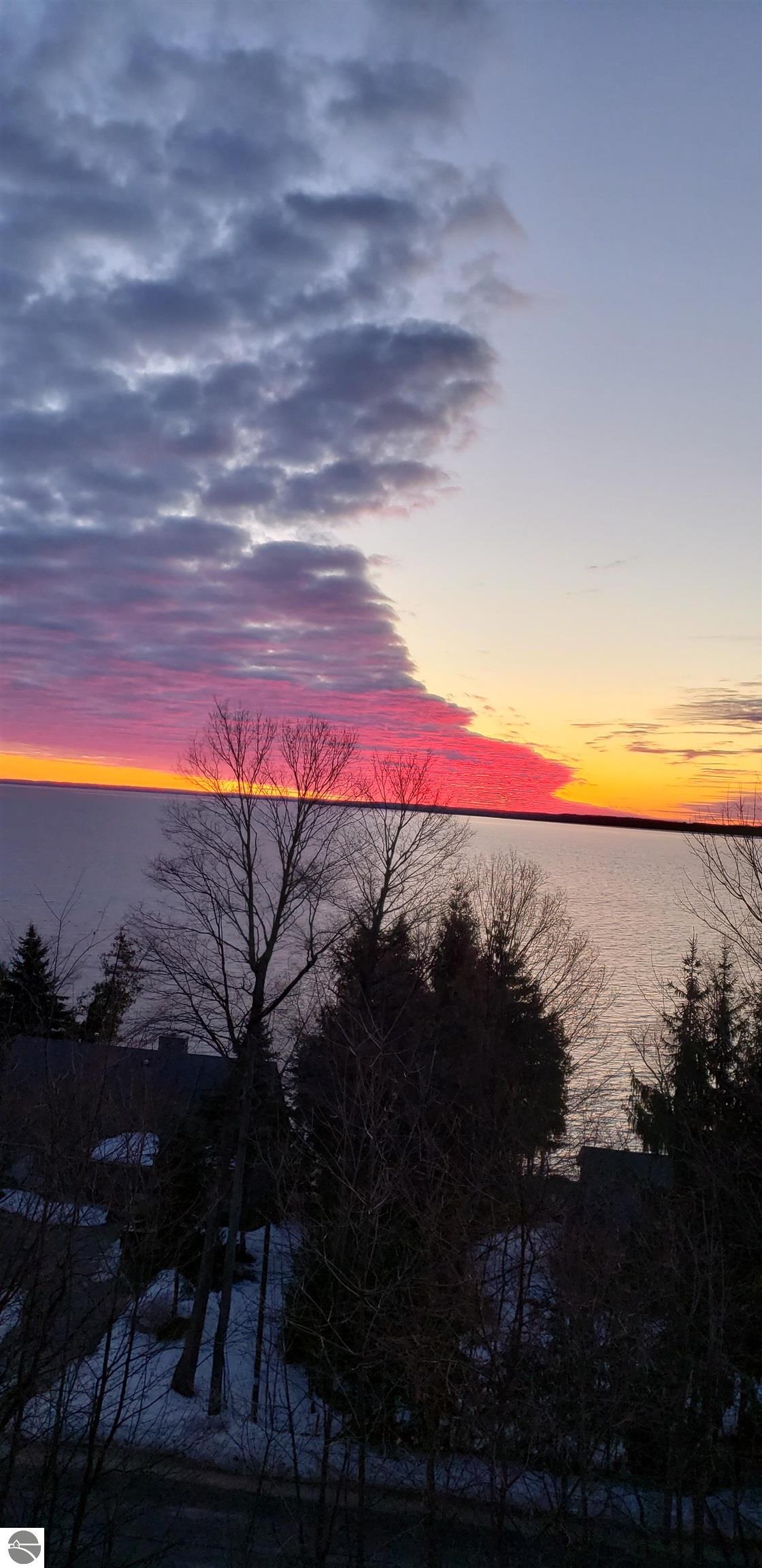 1031 S Bay View Trail